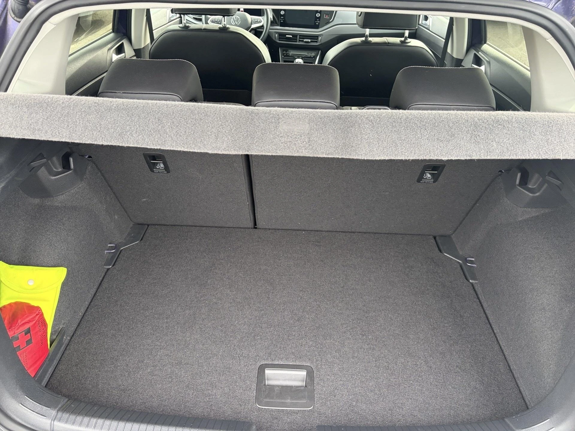 Volkswagen-Polo-image-21