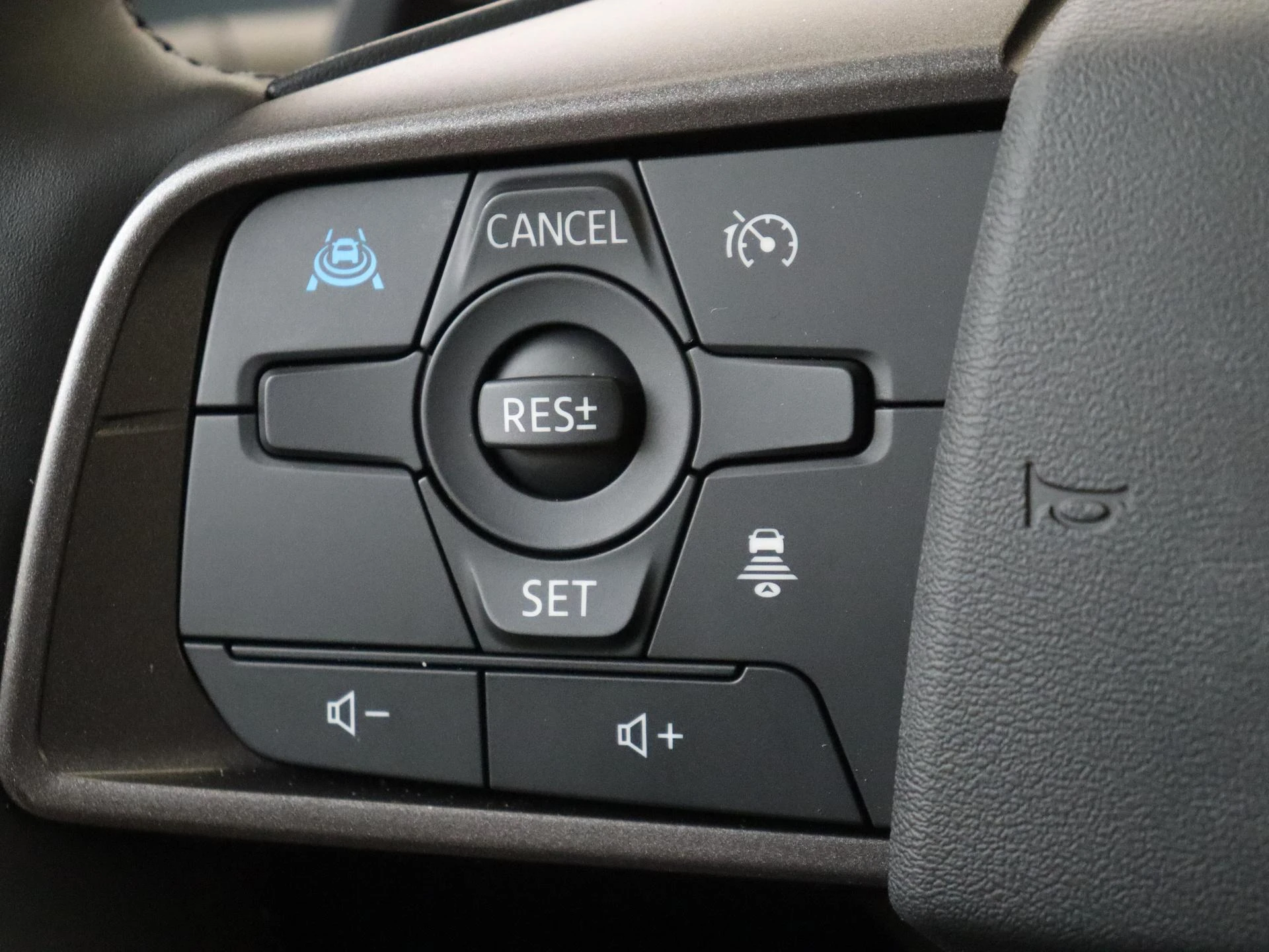 Nissan-Leaf-image-12