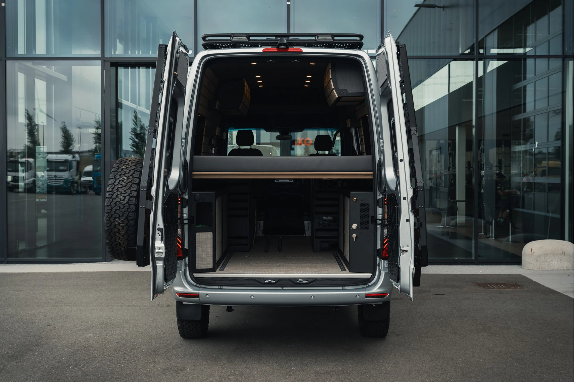 Mercedes-Benz-Sprinter-image-53