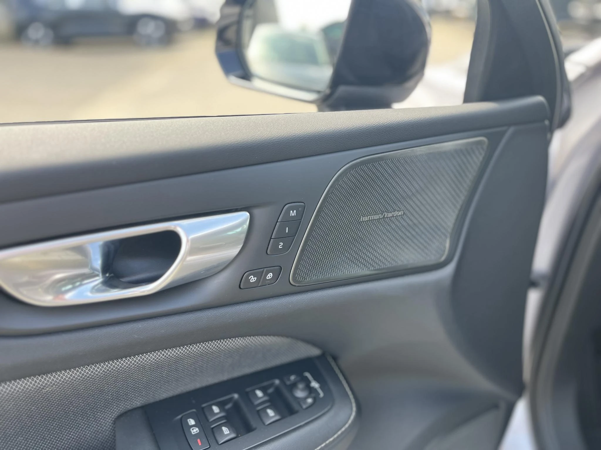 Volvo-V60-image-6