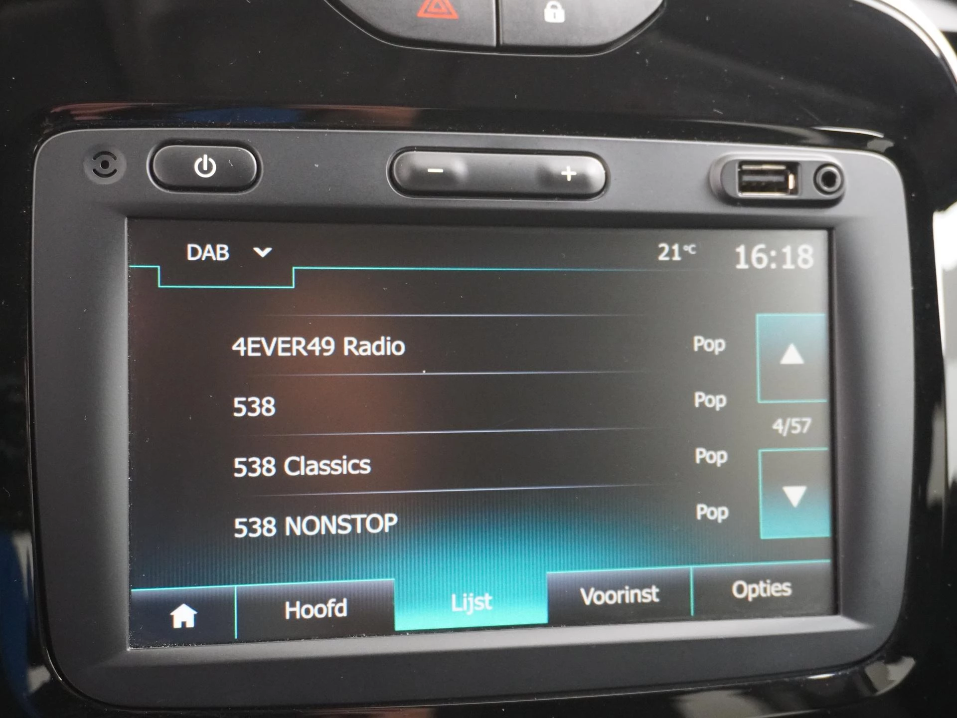 Renault-Captur-image-24