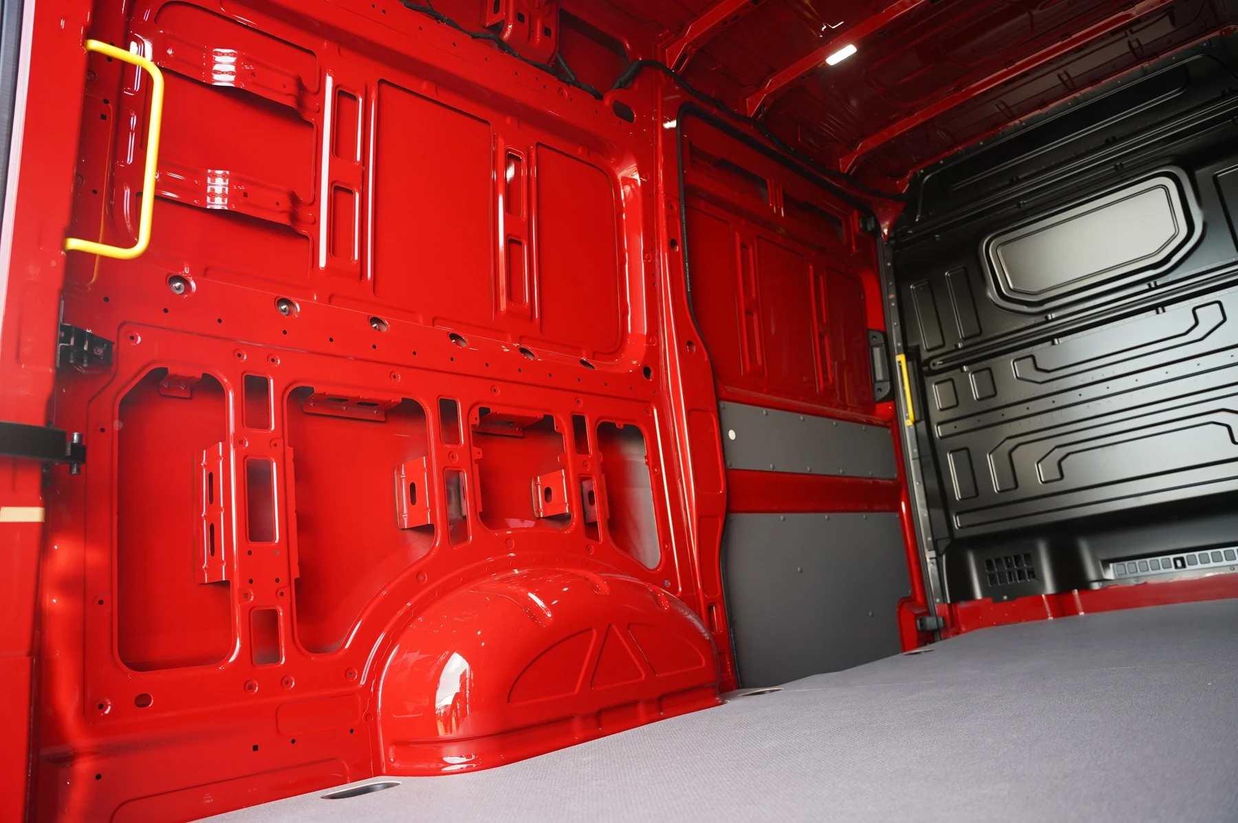 Volkswagen-Crafter-image-26