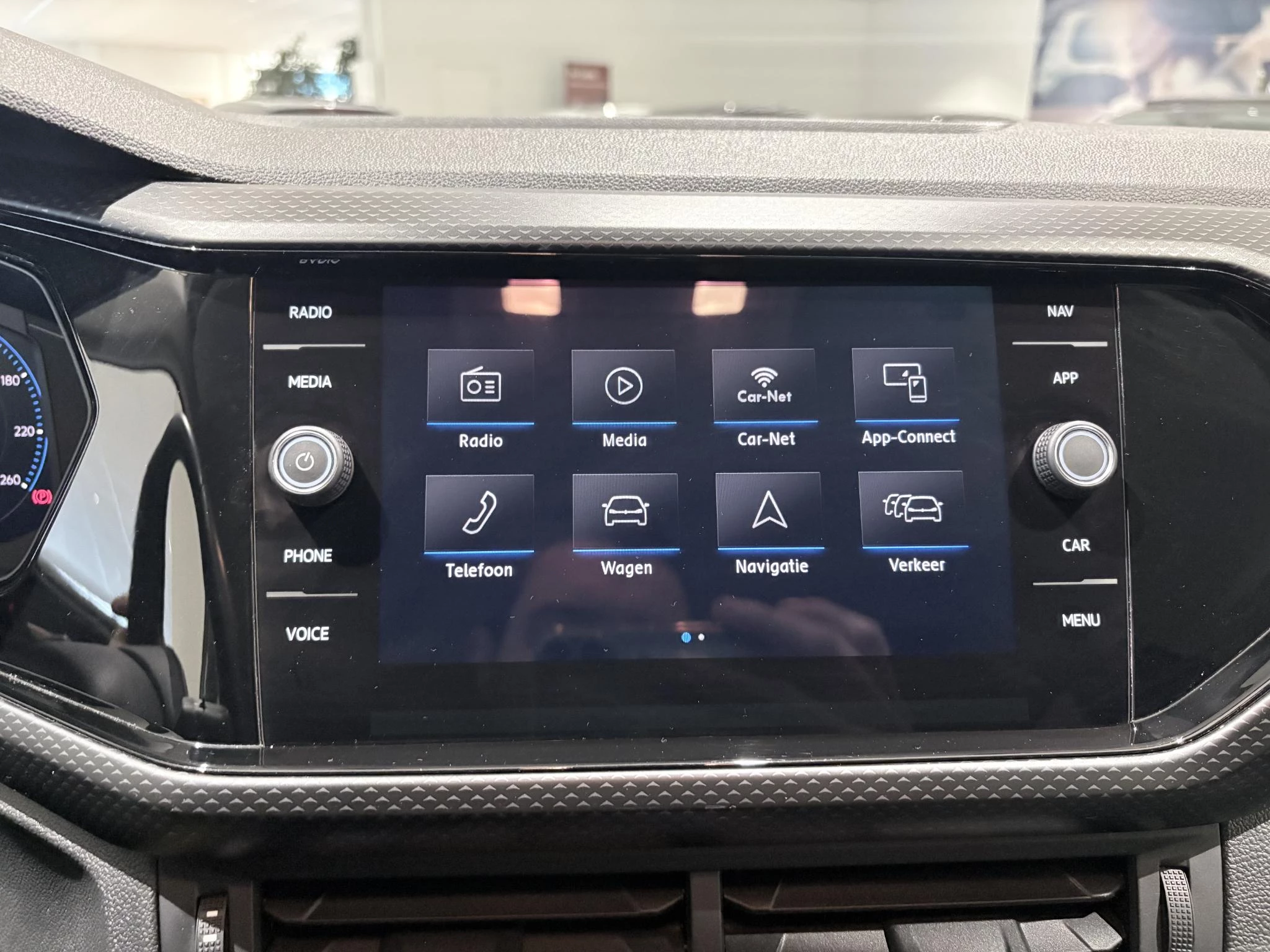 Volkswagen-T-Cross-image-22