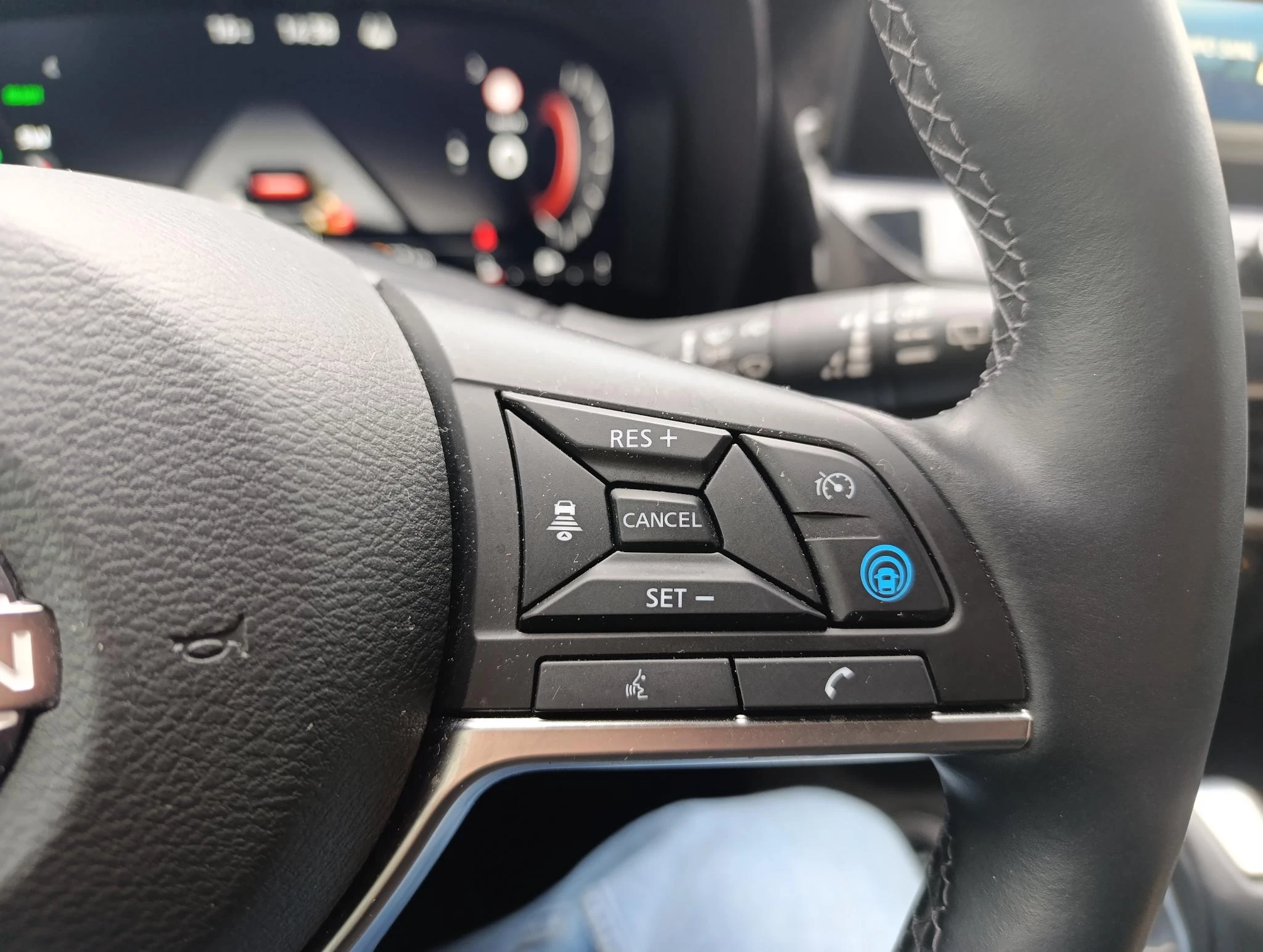 Nissan-Juke-image-23