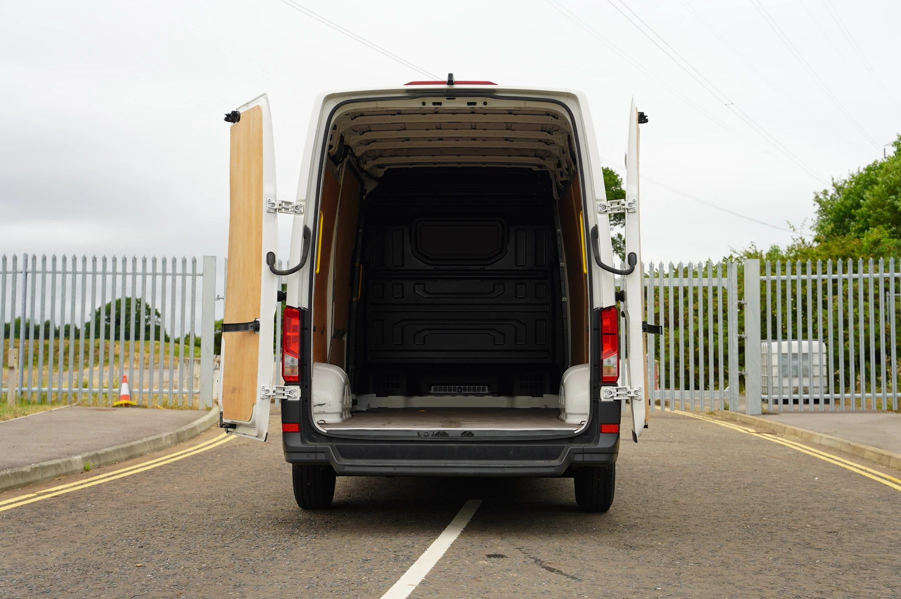 Volkswagen-Crafter-image-39
