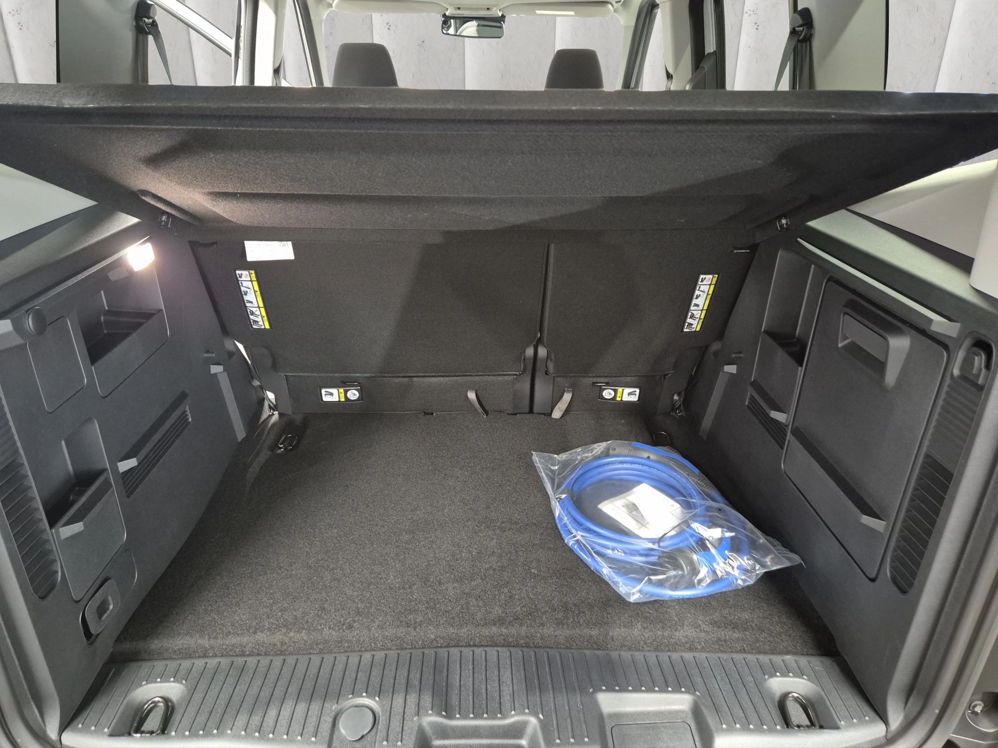 Ford-Tourneo Courier-image-16