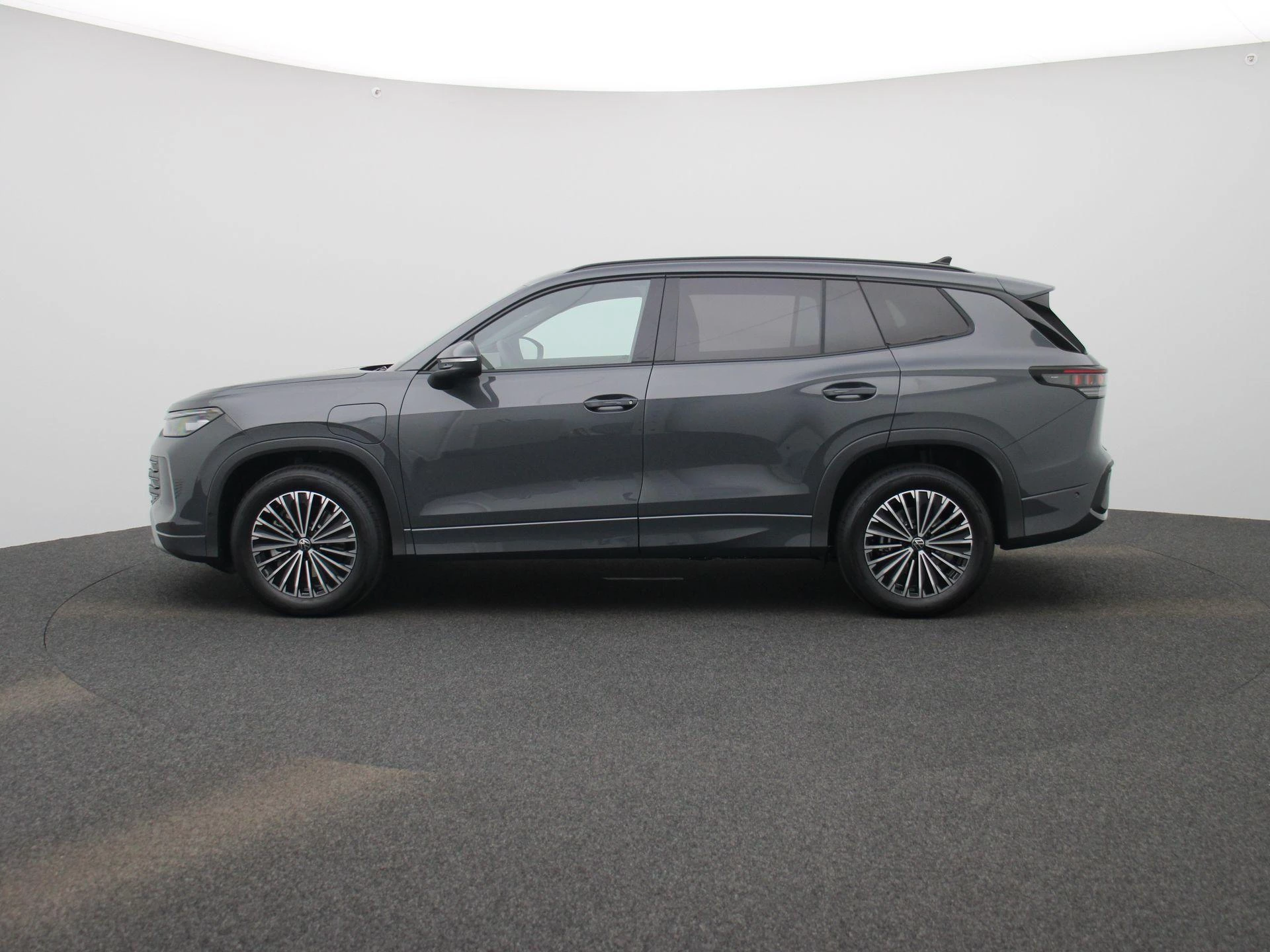 Volkswagen Tayron 1.5 eHybrid Life Edition 204PK