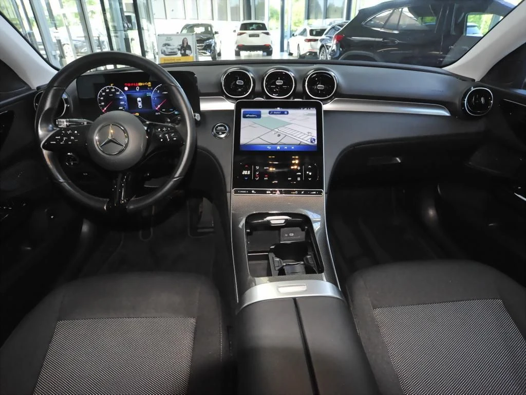 Mercedes-Benz-C-Klasse 220 d-image-11