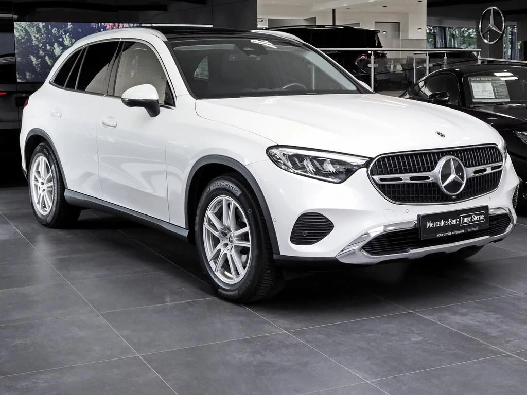 Mercedes-Benz-GLC 200-image-4