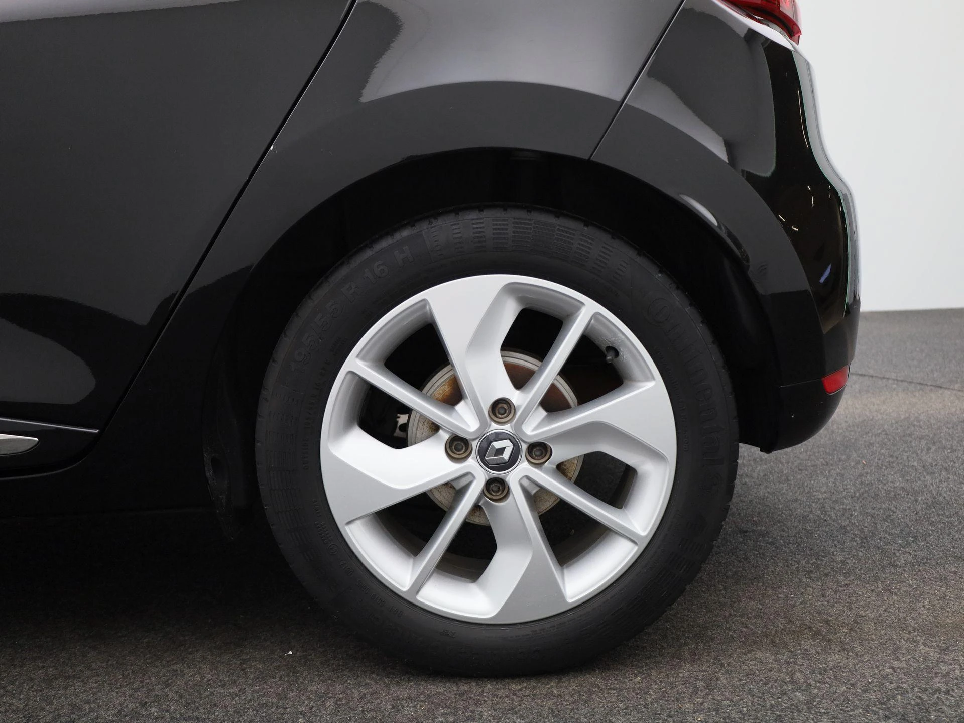 Renault-Clio-image-12