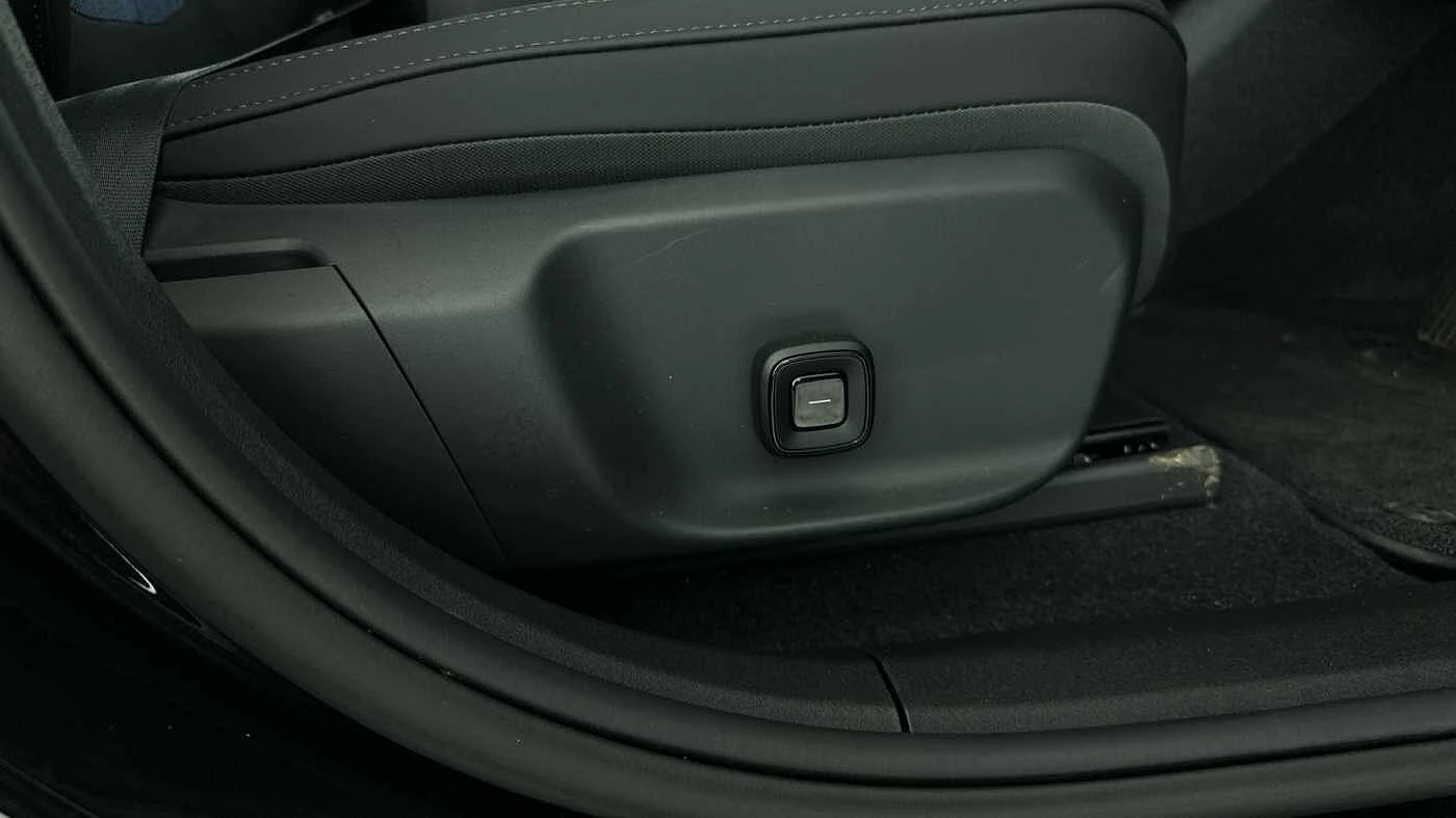 Volvo-EX30-image-17