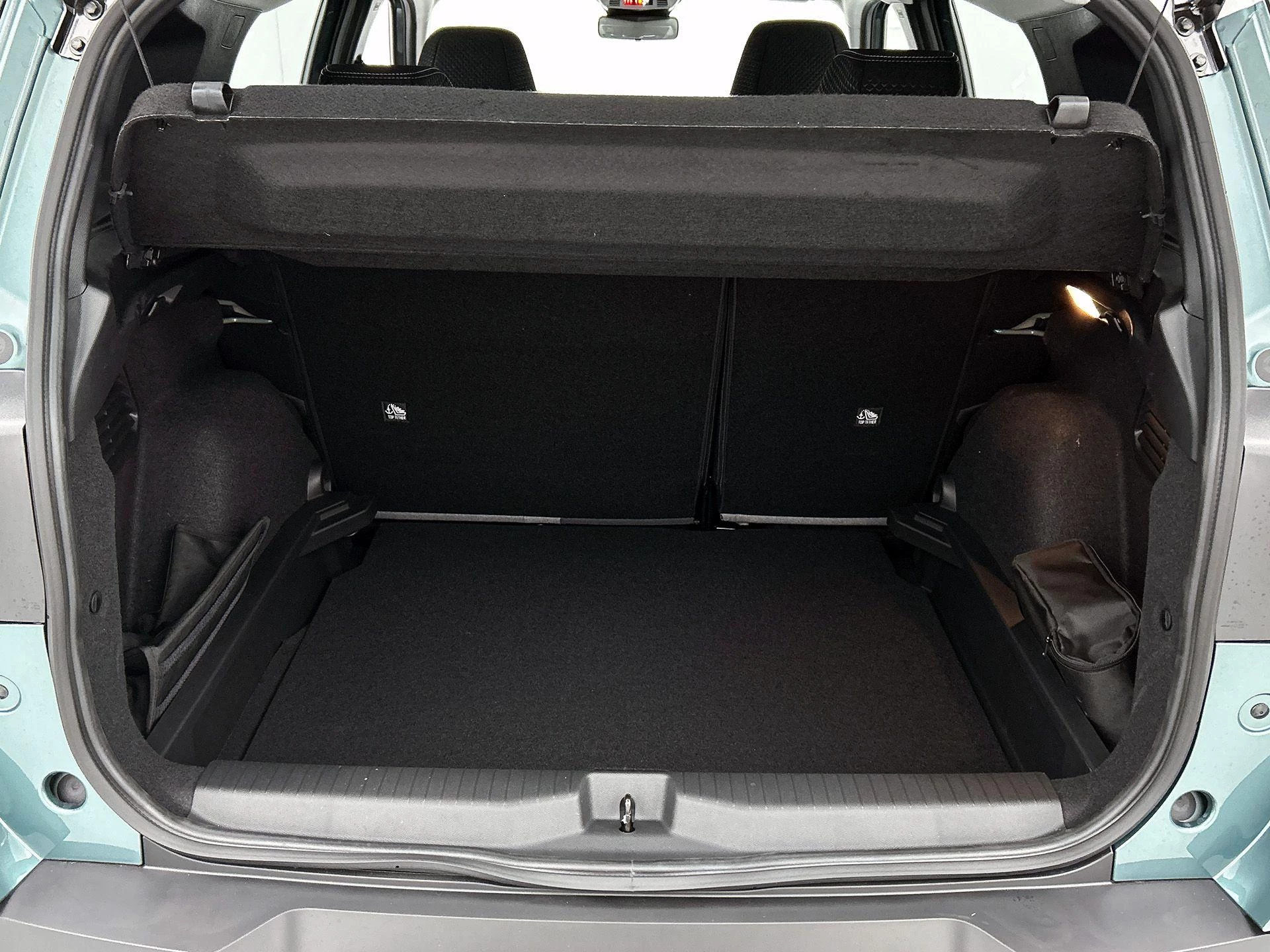 Opel-Frontera-image-11