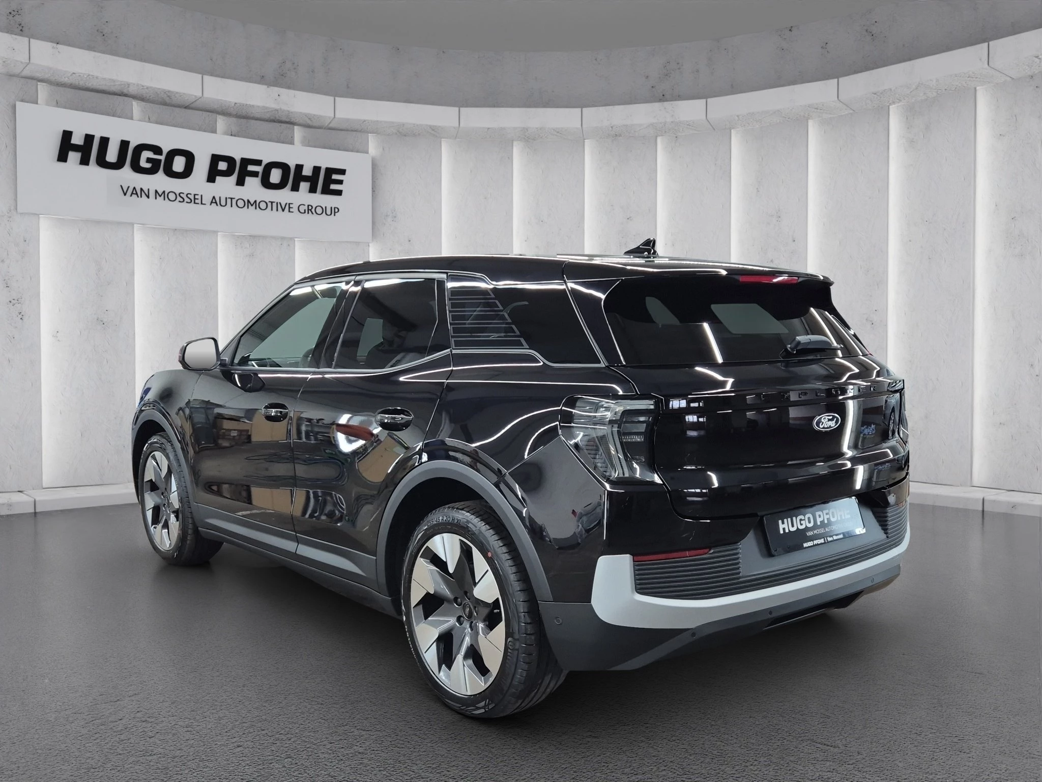 Ford Explorer BEV Premium SUV 77 kWh Elektromotor. 1-Gang-Automatik-Getriebe. Heckantrieb