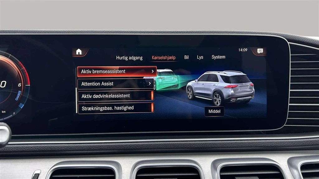 Mercedes-Benz-GLE-image-21