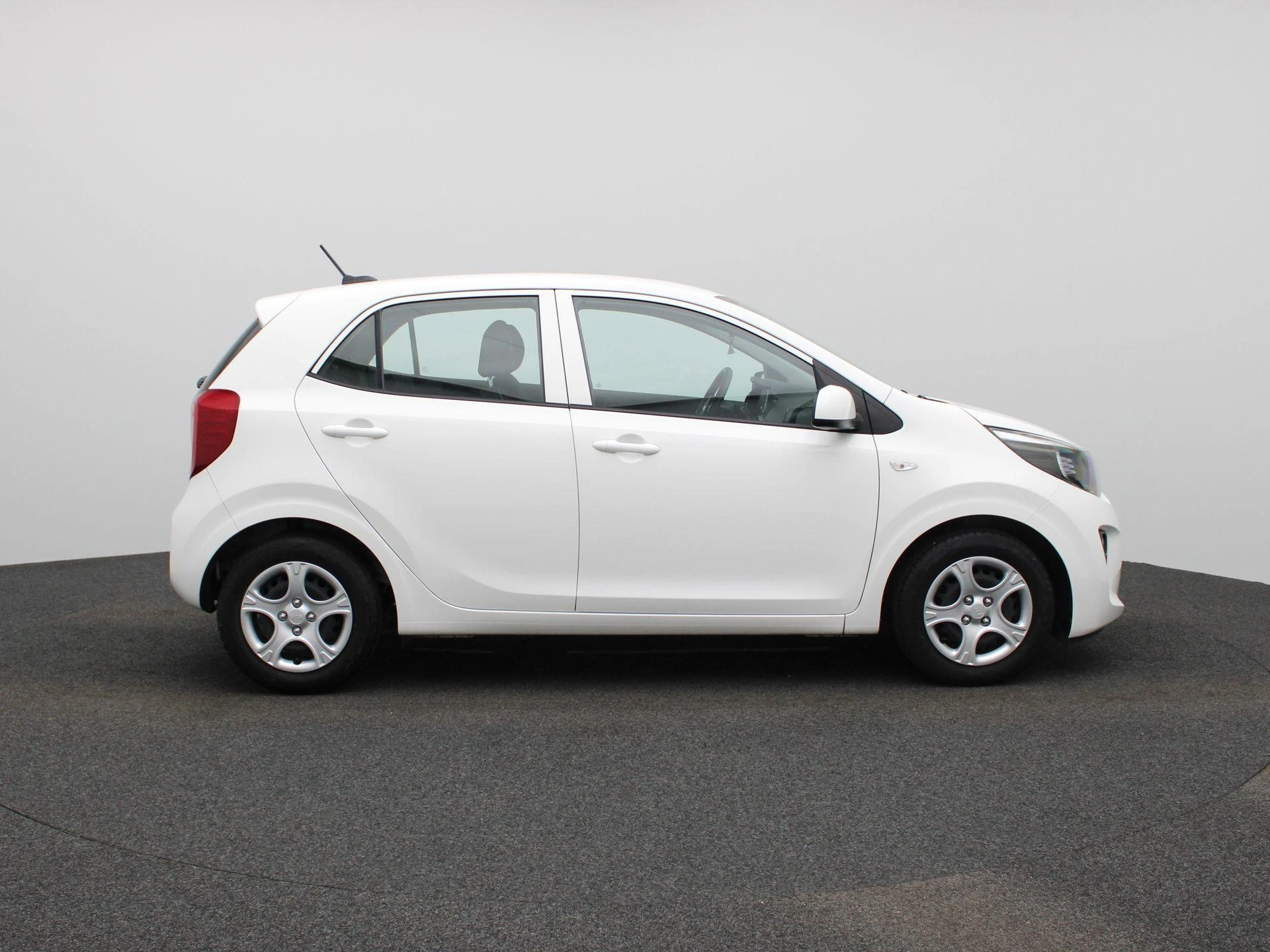 Kia-Picanto-image-5