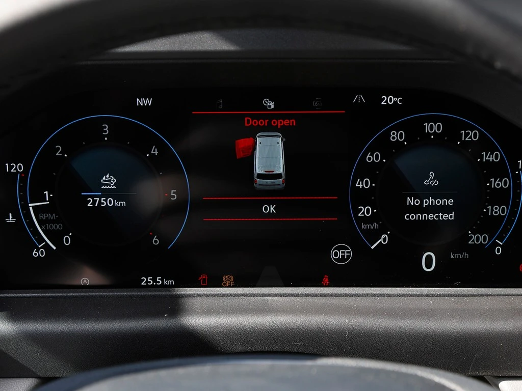 Volkswagen-Transporter-image-9