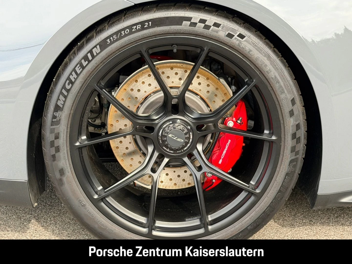 Porsche-911-image-10