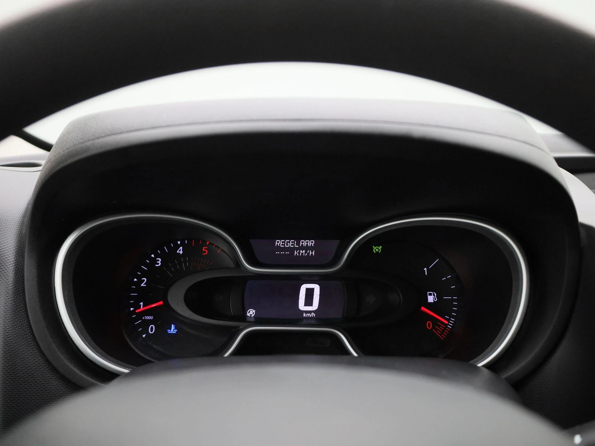 Renault-Trafic-image-7