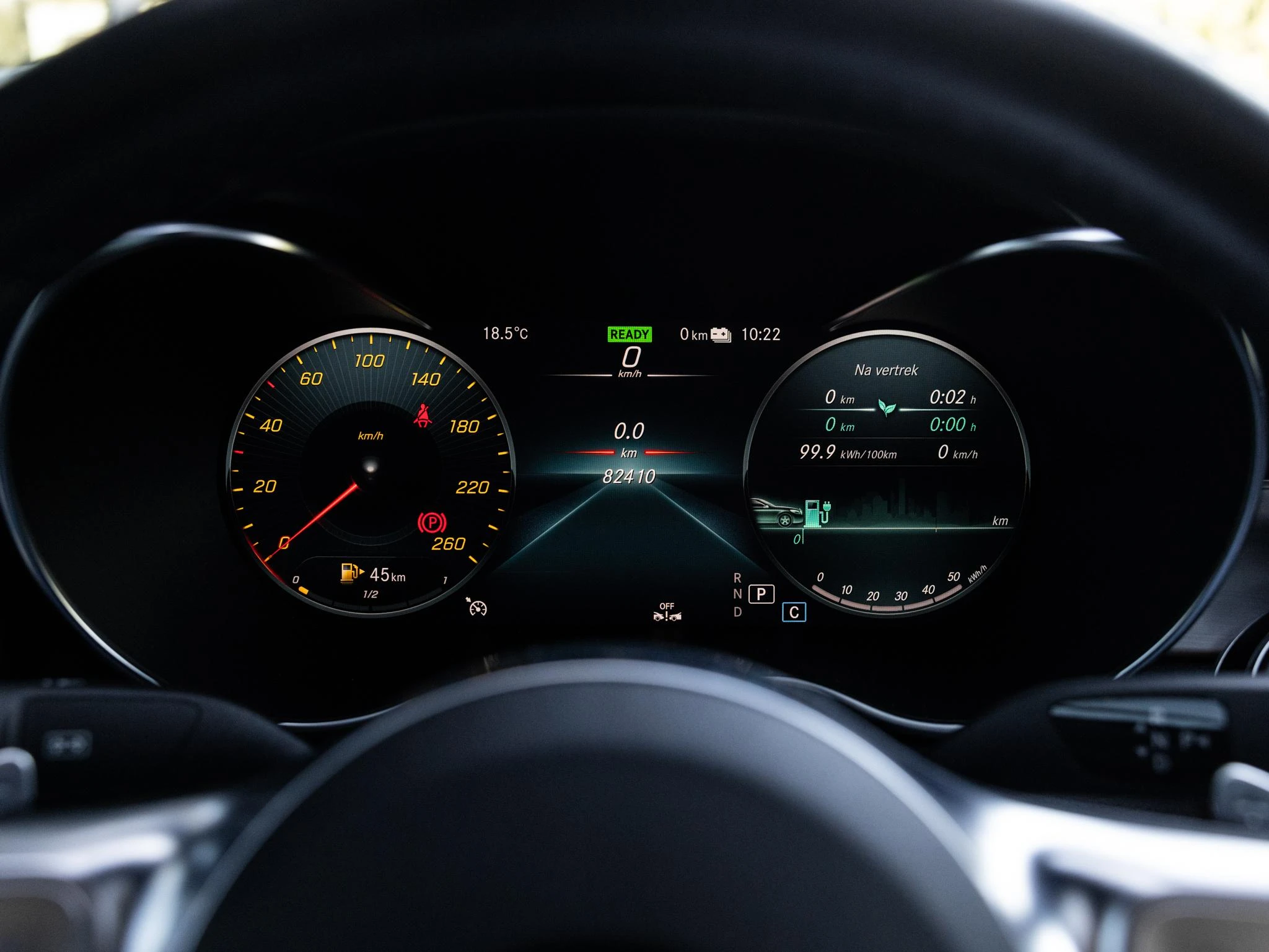 Mercedes-Benz-GLC-image-18