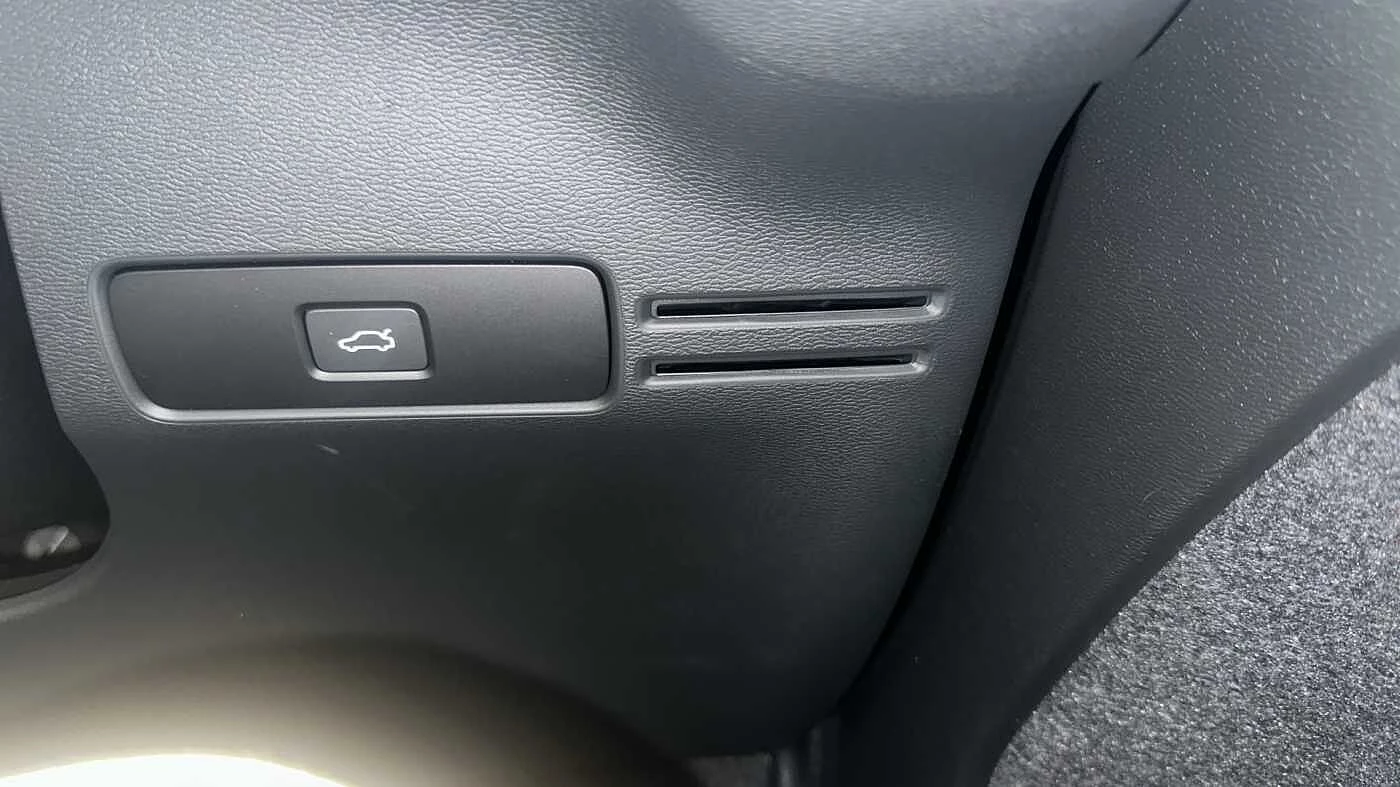 Volvo-XC40-image-32