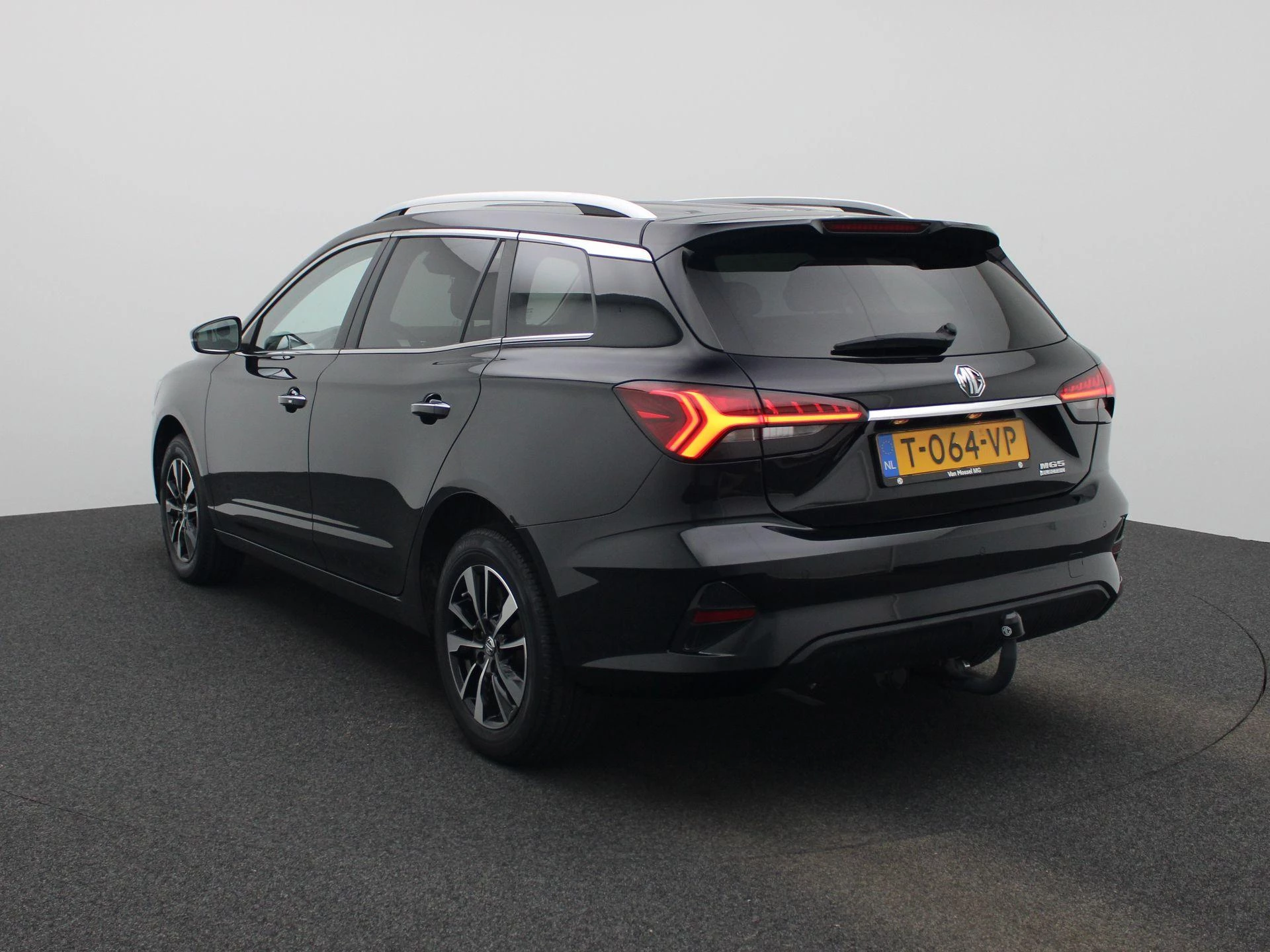 MG MG5 Electric Standard Range Luxury 50 kWh