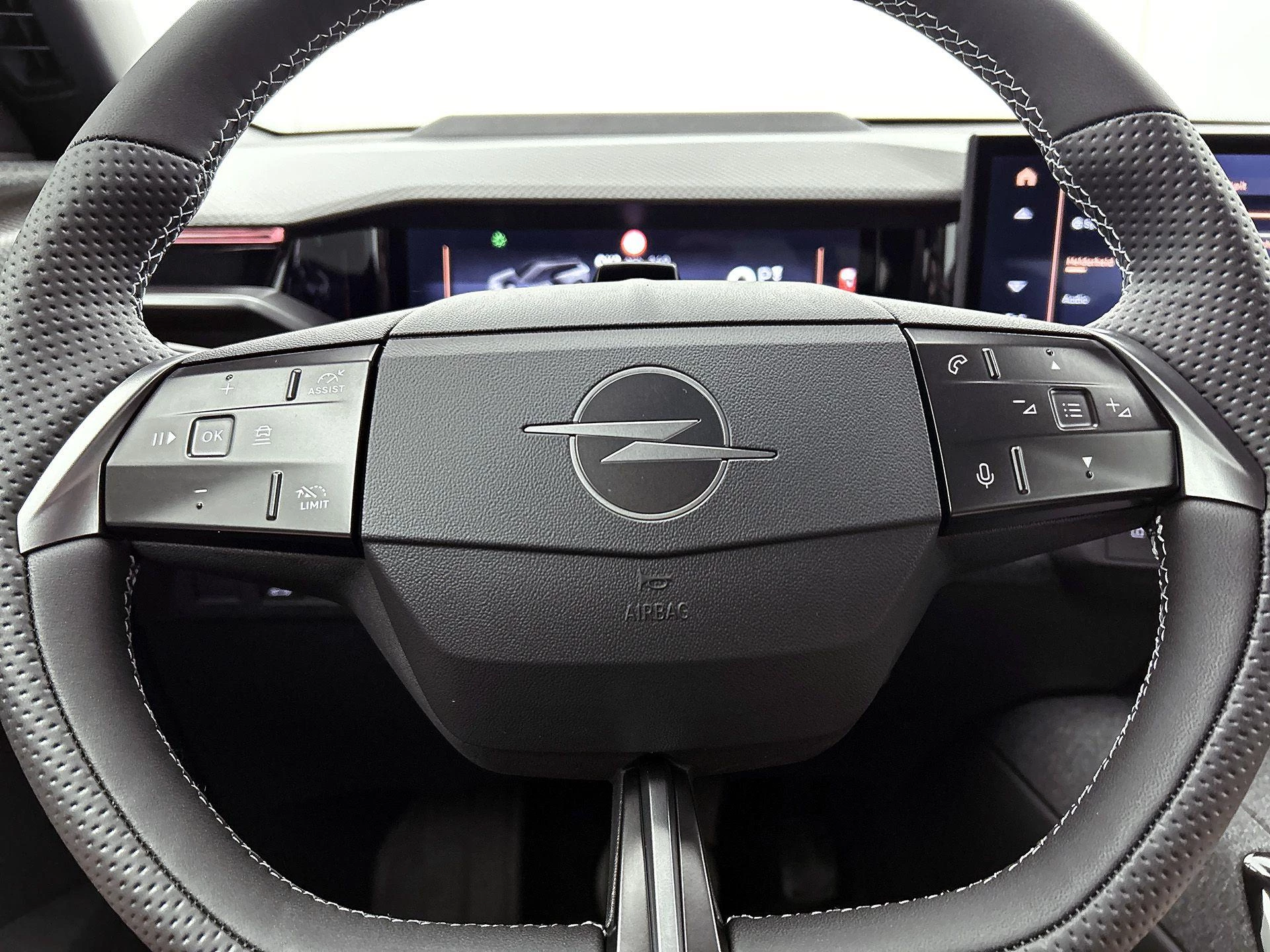 Opel-Grandland-image-43