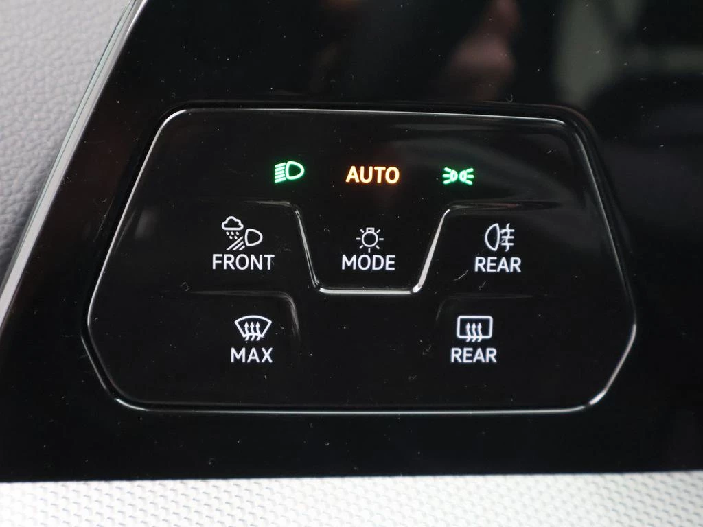 Volkswagen Golf VIII eHybrid Golf Style Business Premium 1.5 TSI eHybrid 204PK AUTOMAAT * DEMO *