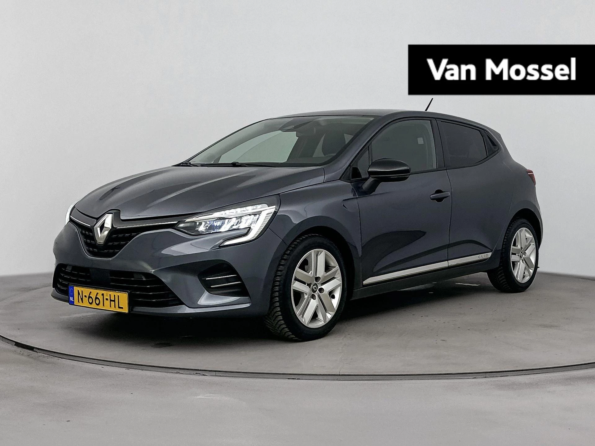 Renault-Clio-image-0