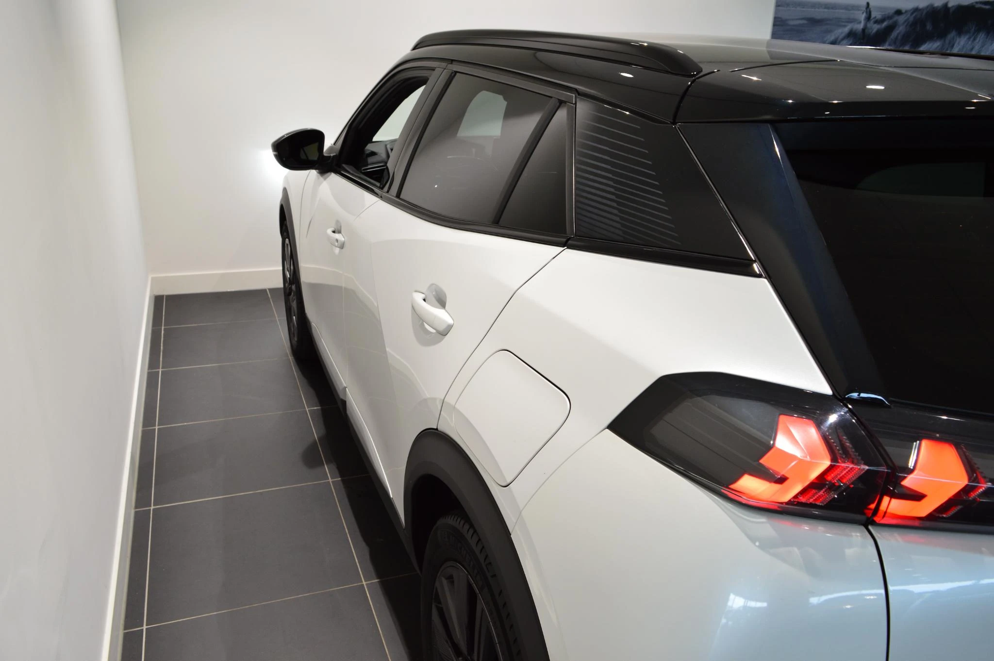 Peugeot-e-2008-image-20