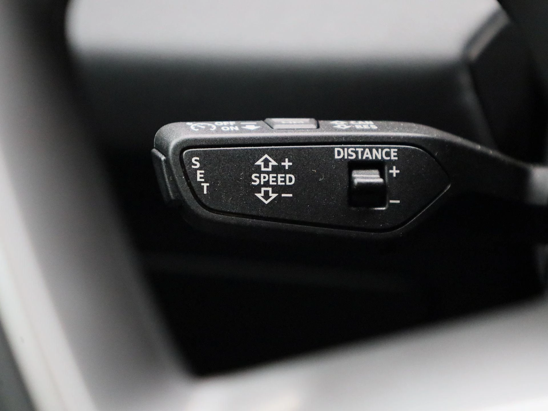 Audi-Q6 e-tron-image-19
