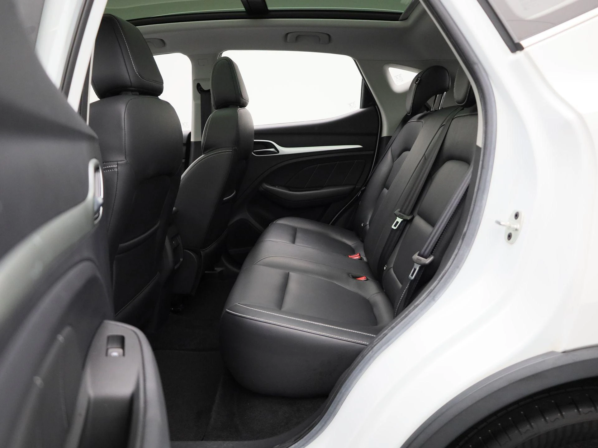MG-ZS EV-image-11