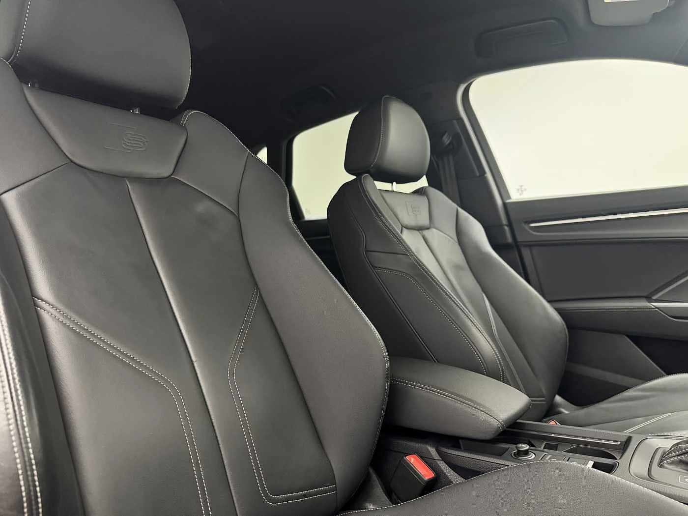 Audi-Q3-image-12