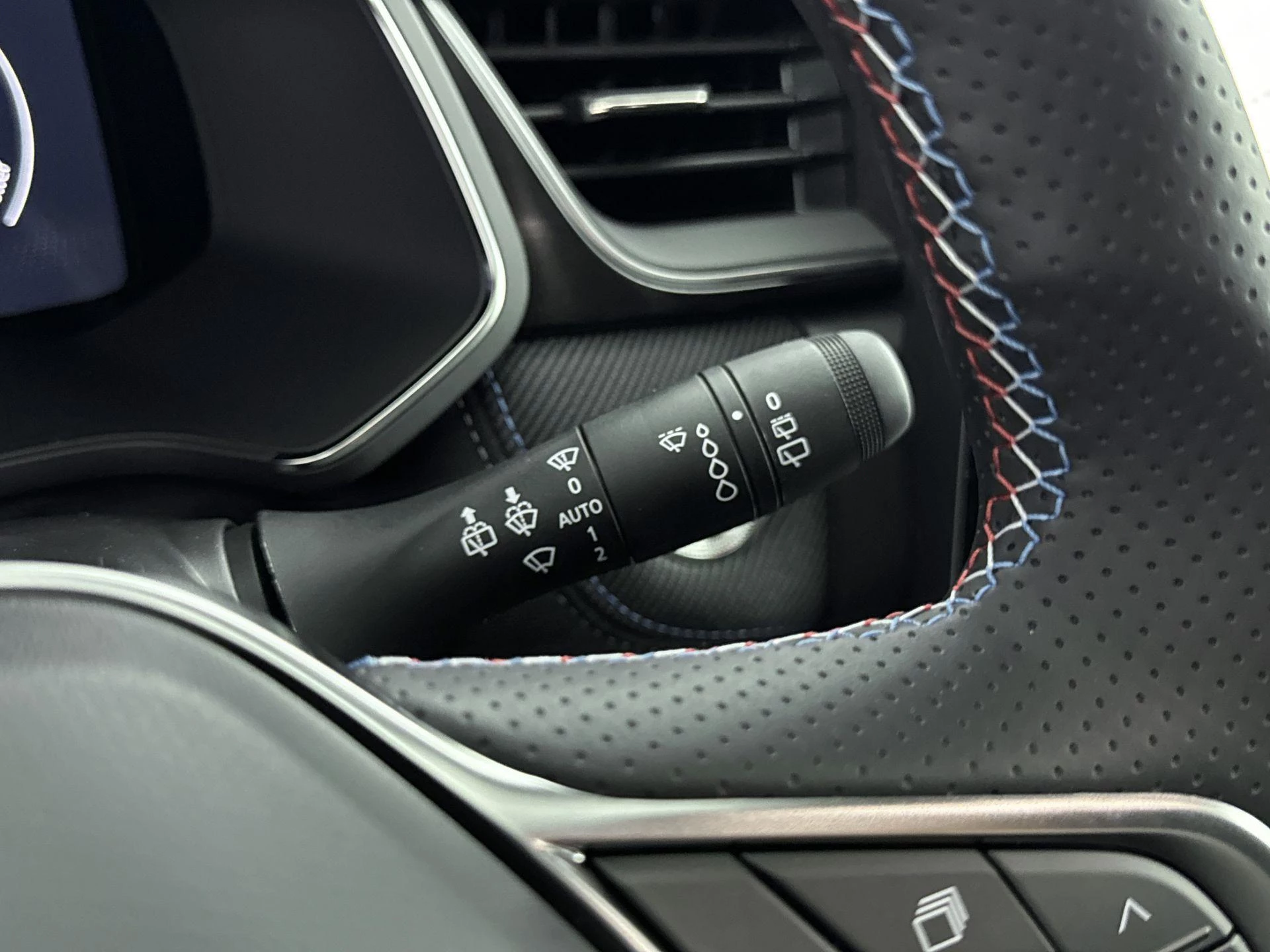 Renault-Captur-image-20