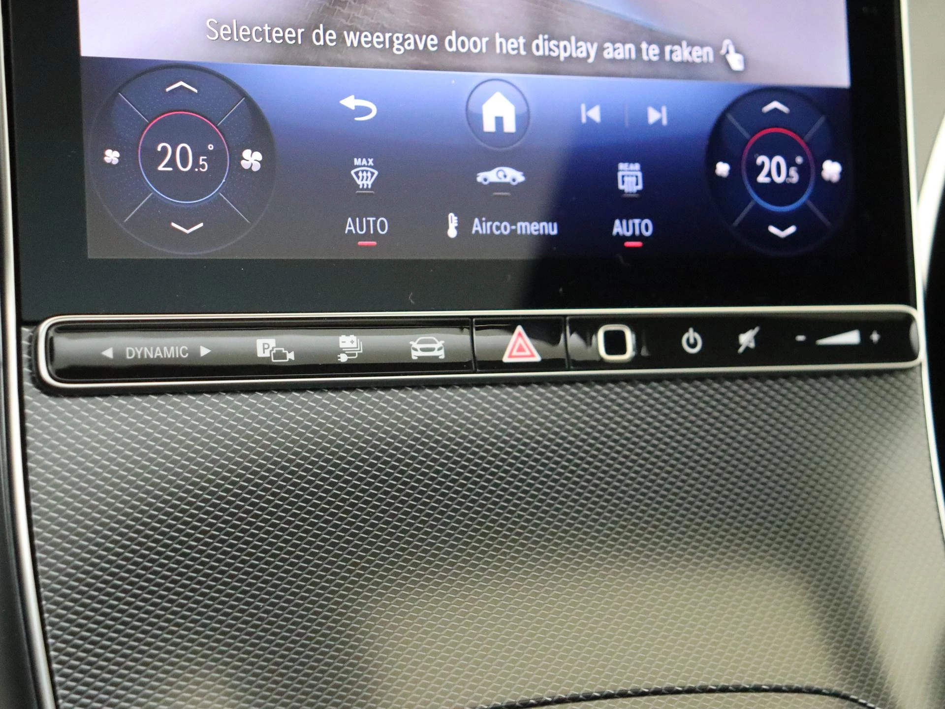 Mercedes-Benz-GLC-image-19