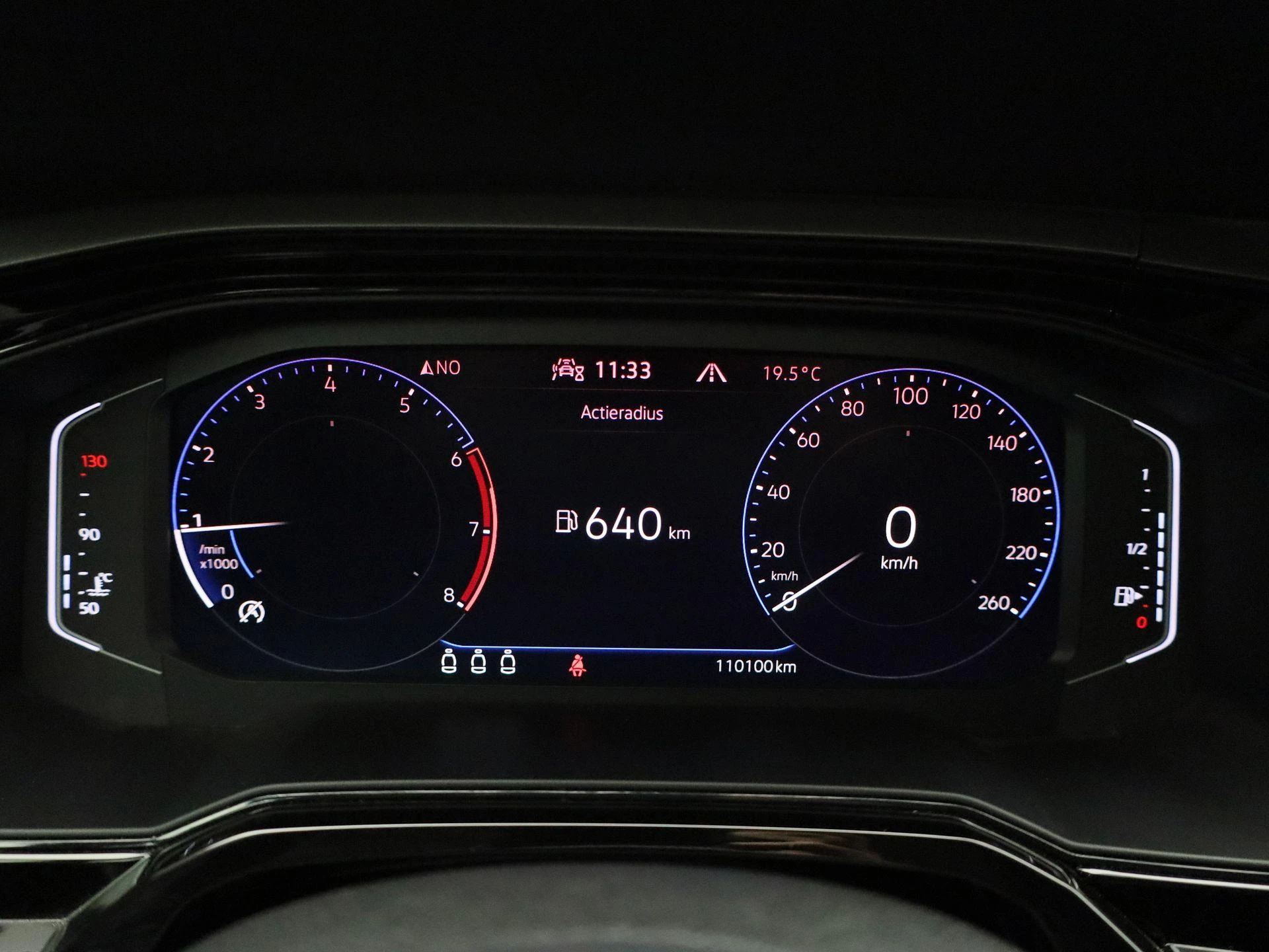 Volkswagen-Polo-image-16
