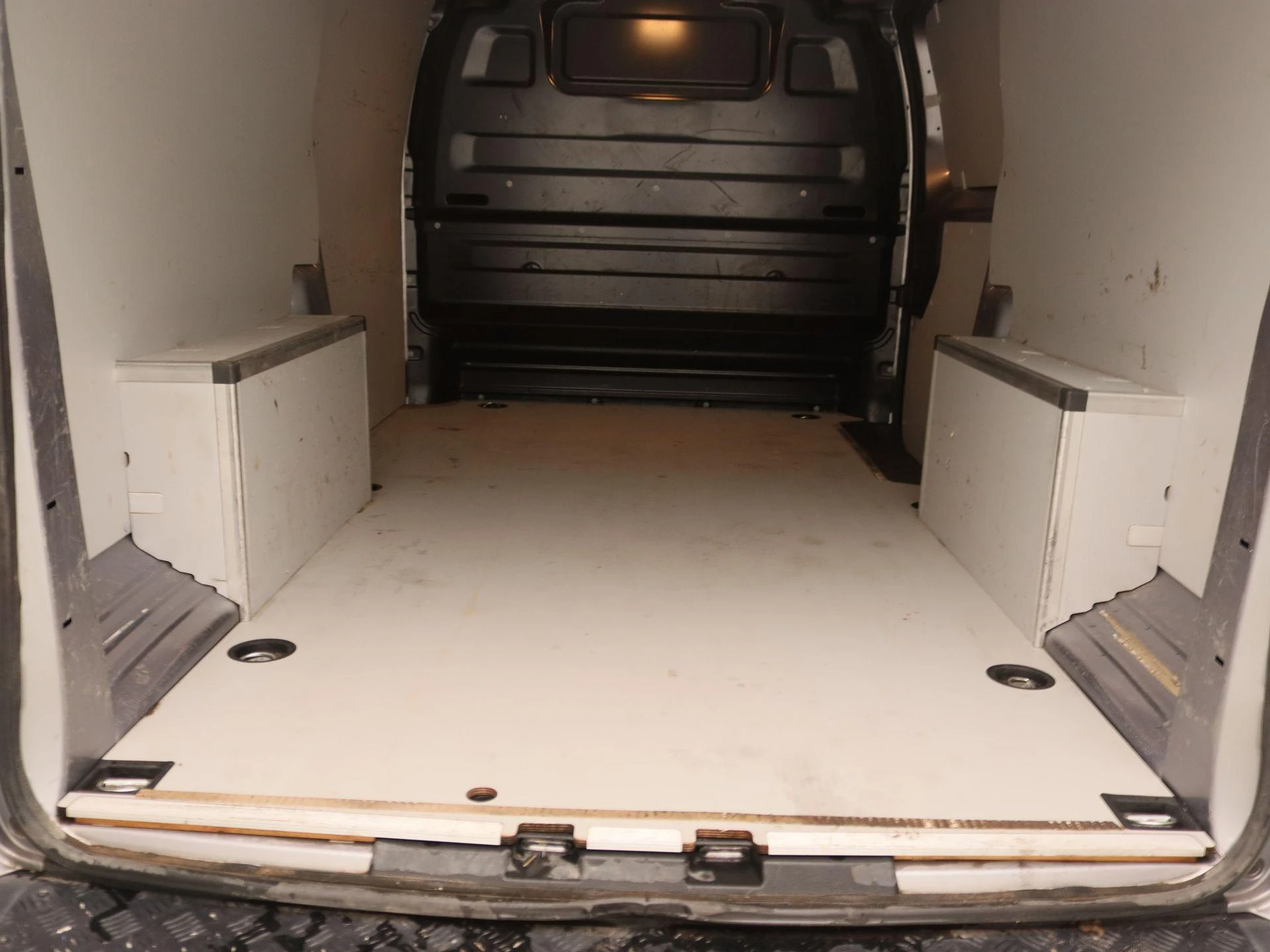 Opel-Vivaro-image-11