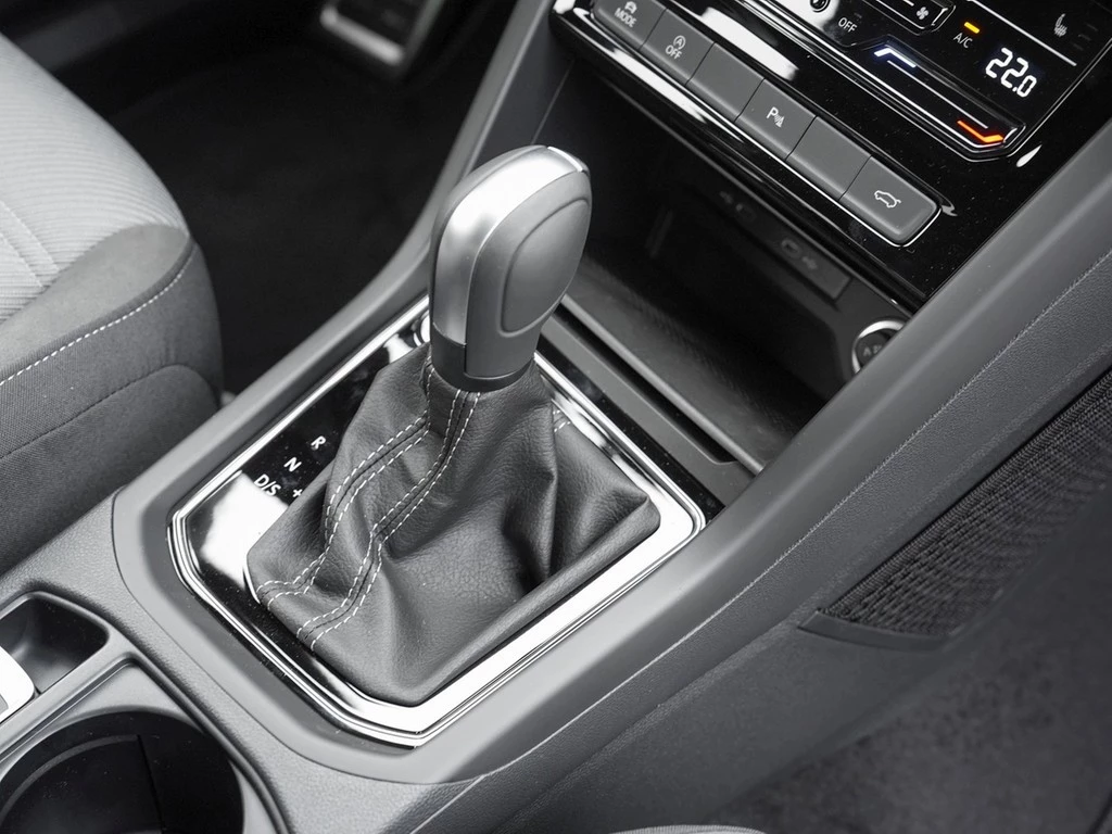 Volkswagen Touran Highline 1,5 l TSI OPF 110 kW (150 PS) 7-Gang-Doppelkupplungsgetriebe DSG