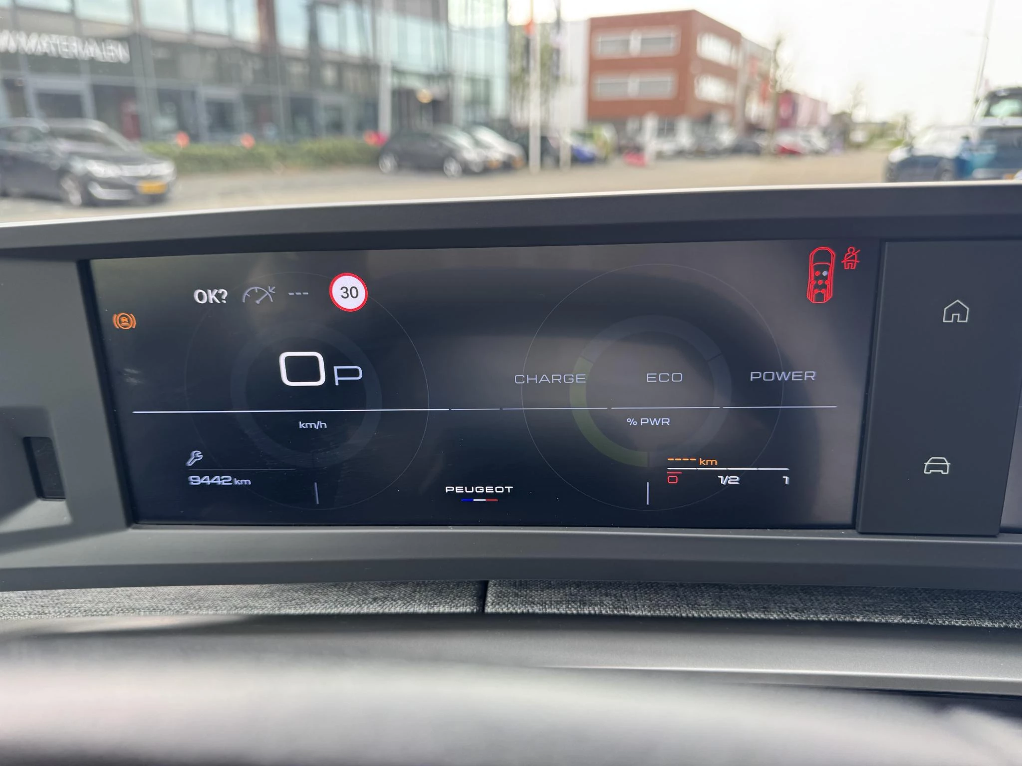 Peugeot-5008-image-18