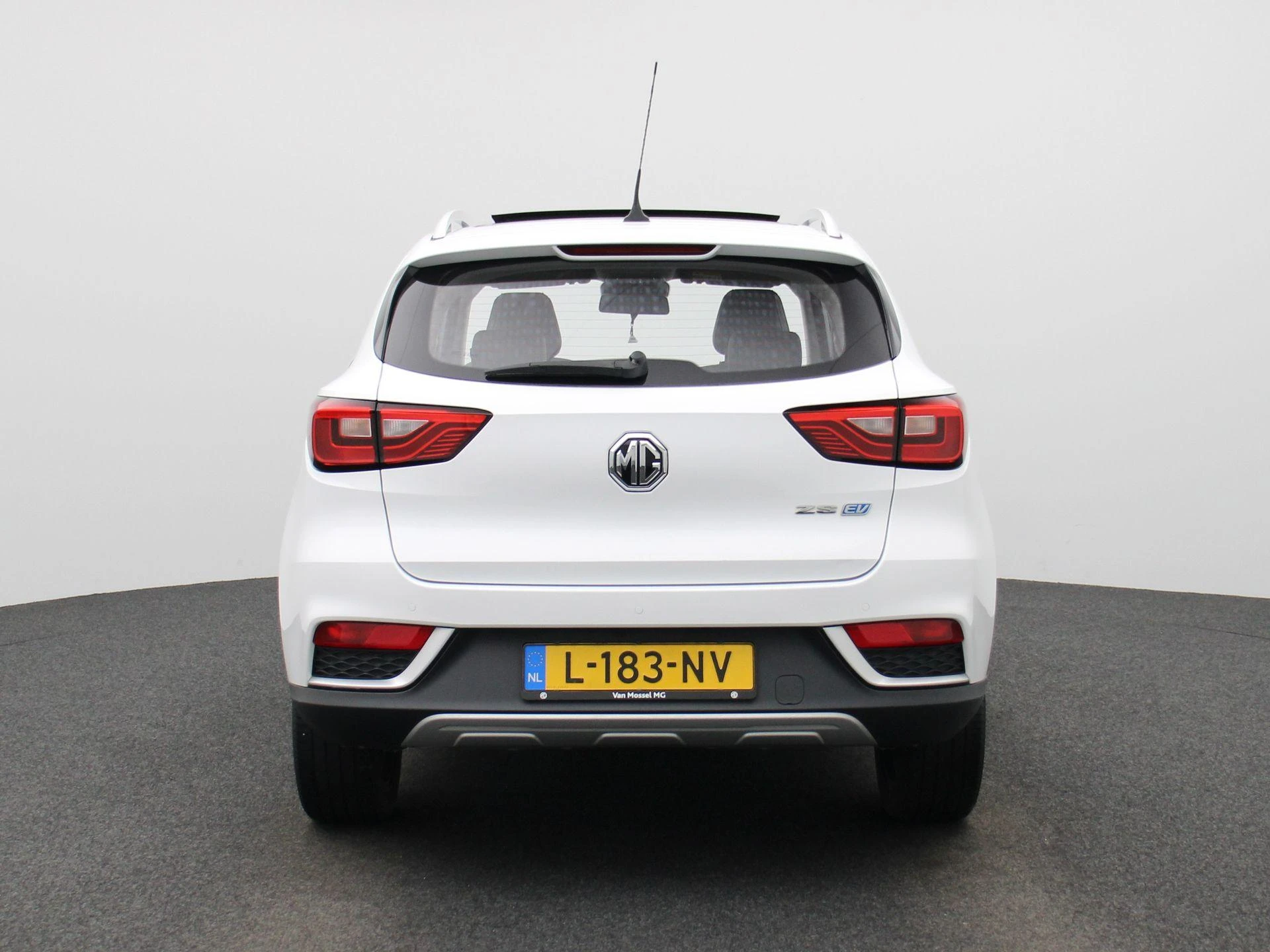 MG-ZS EV-image-4
