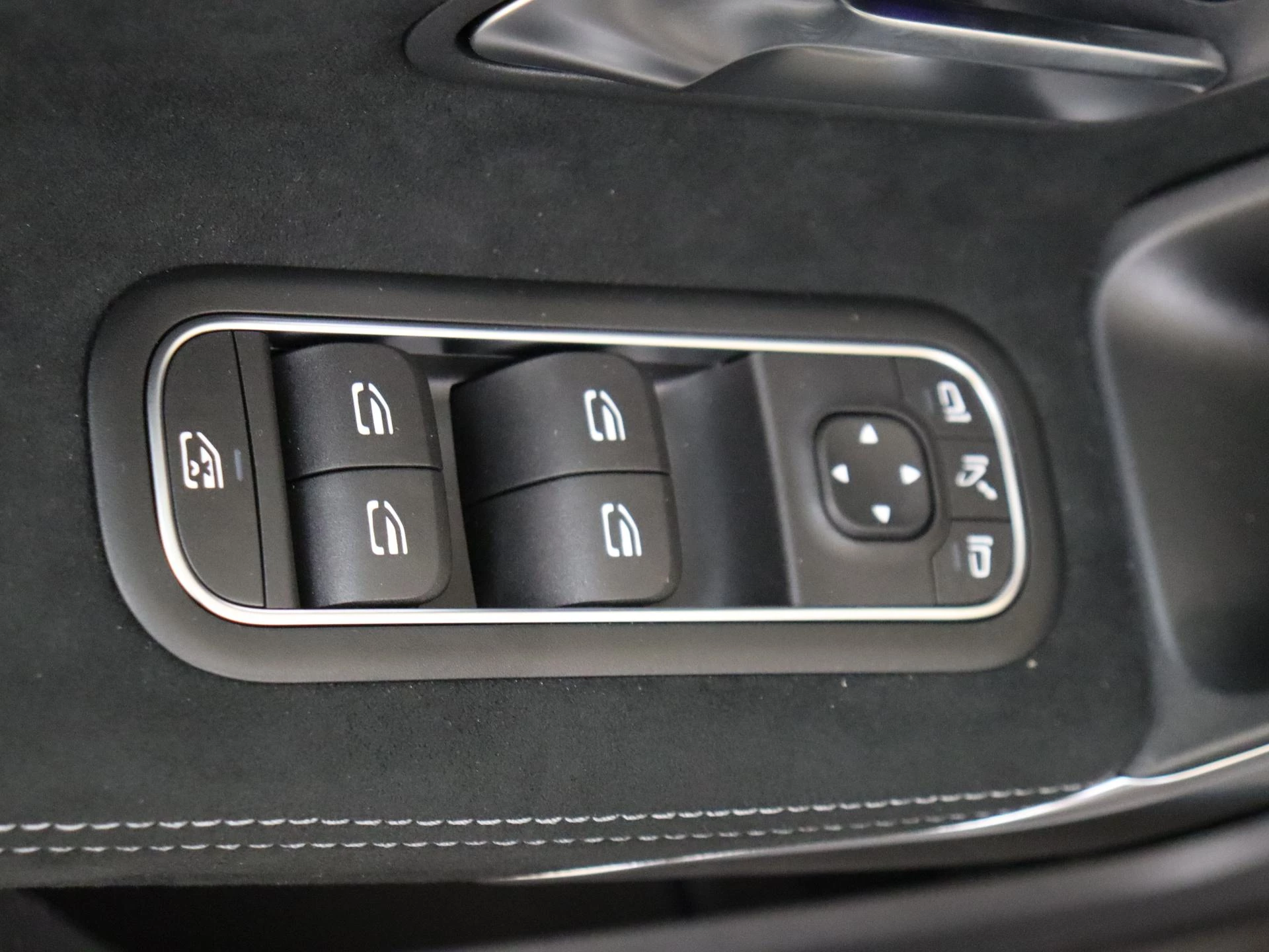 Mercedes-Benz-A-Klasse-image-30