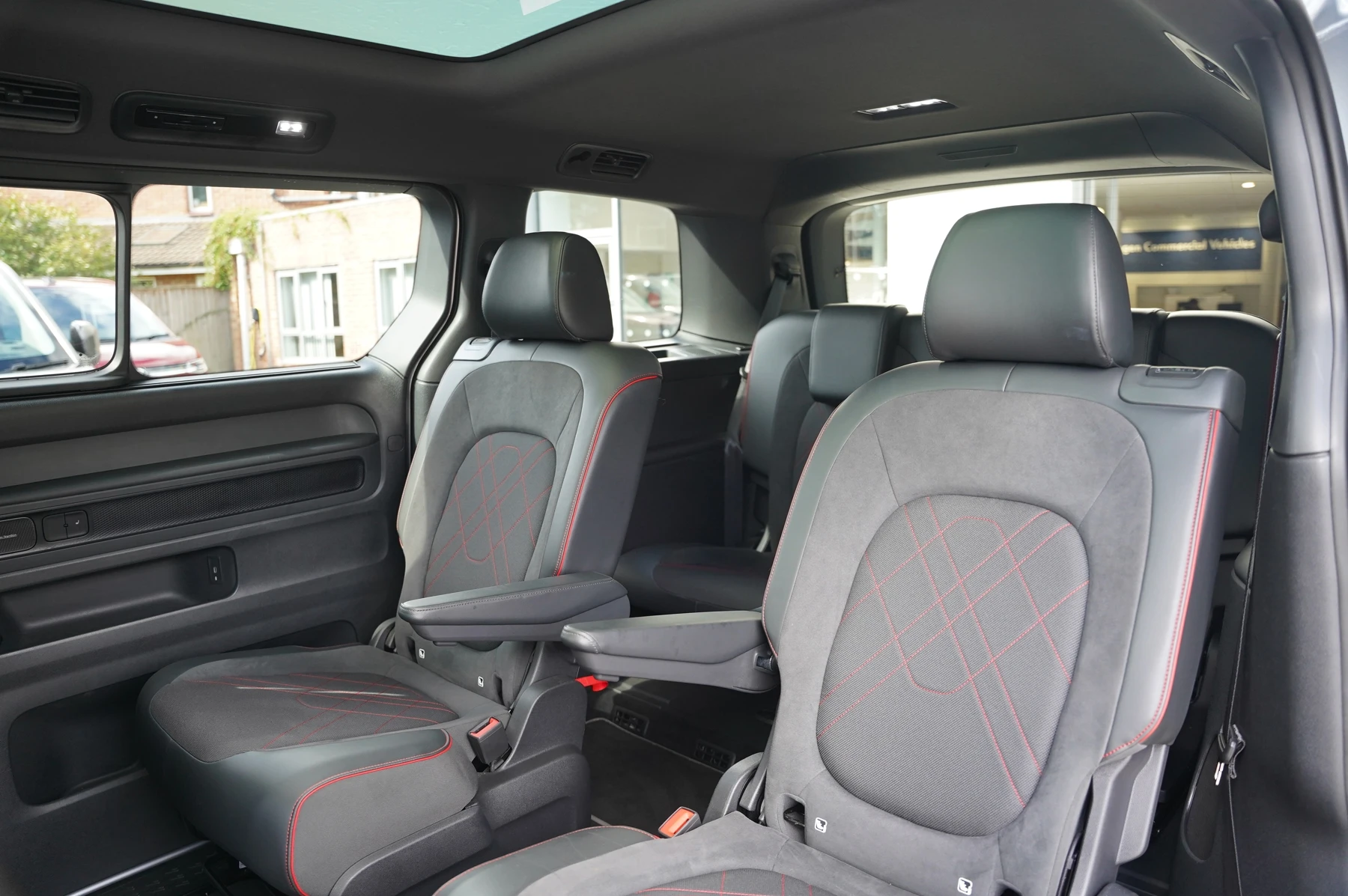 Volkswagen-ID. Buzz-image-9