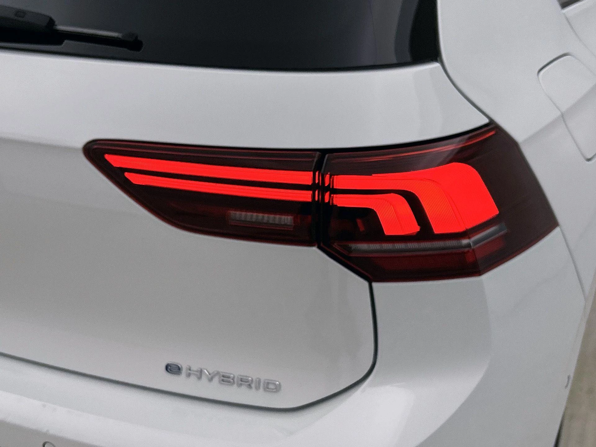 Volkswagen-Golf-image-28