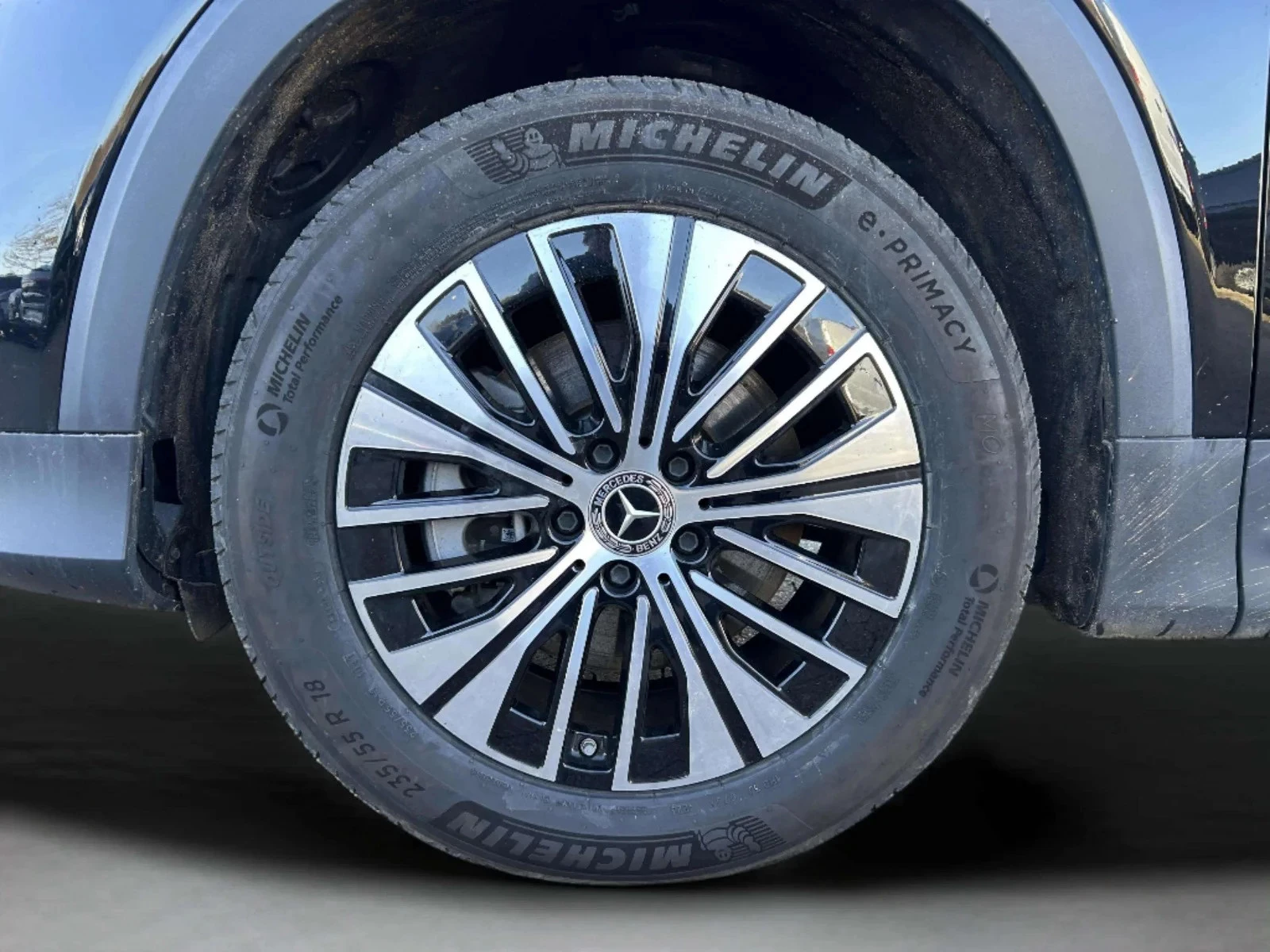 Mercedes-Benz-EQB-image-8