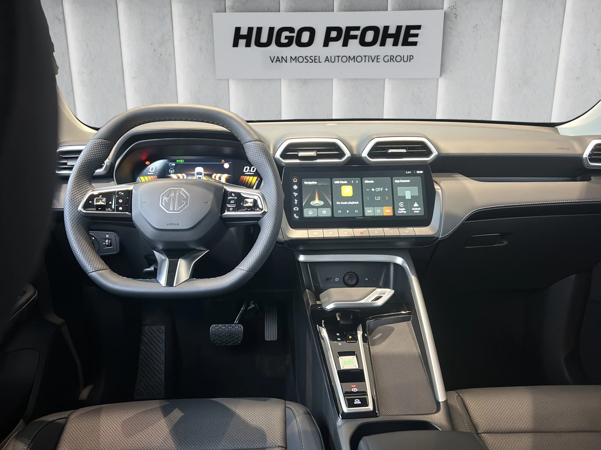 MG ZS Luxury 1.5 Hybrid+ Autom LED ACC GJR RFK SHZ
