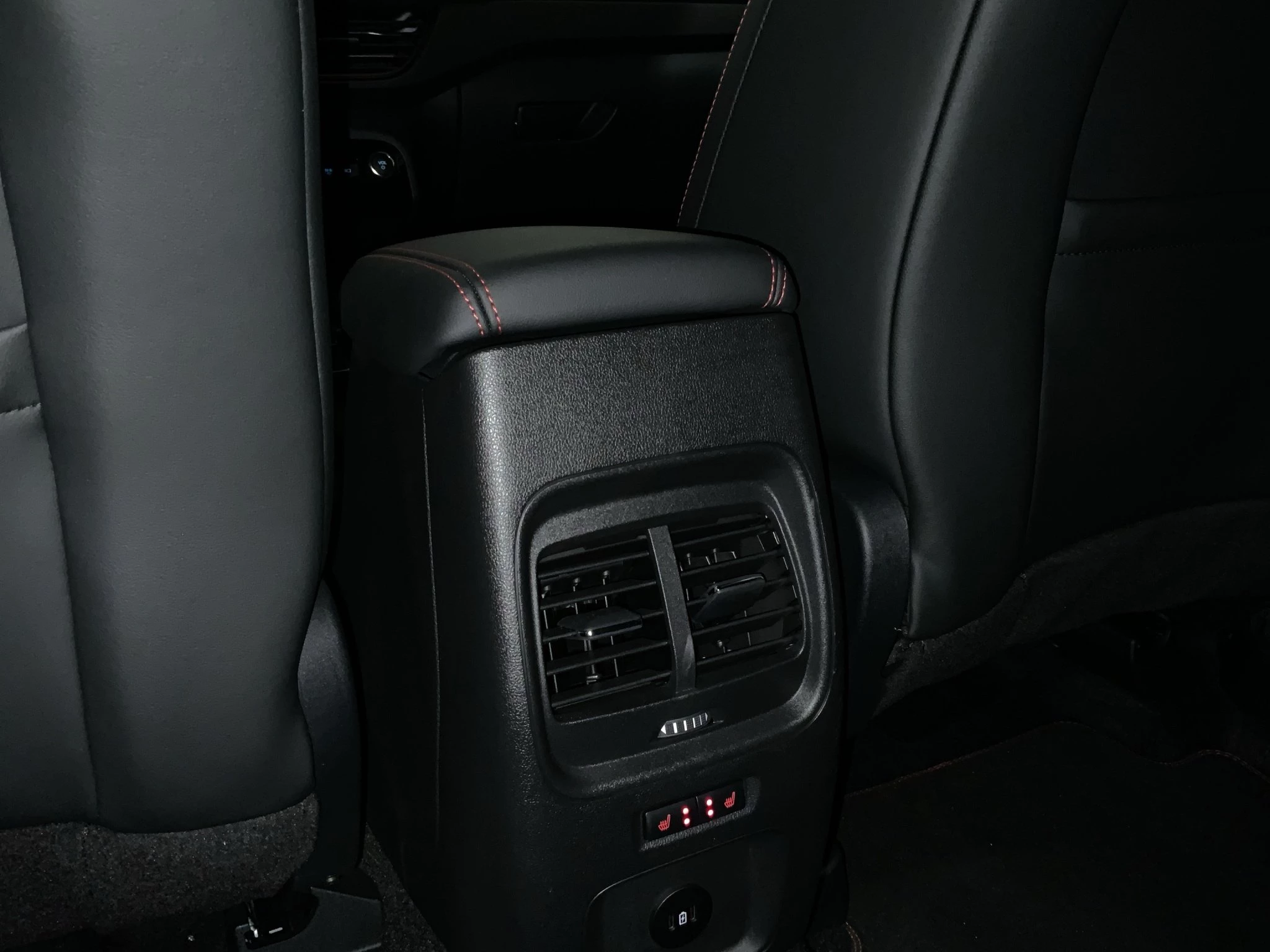 Ford-Kuga-image-21