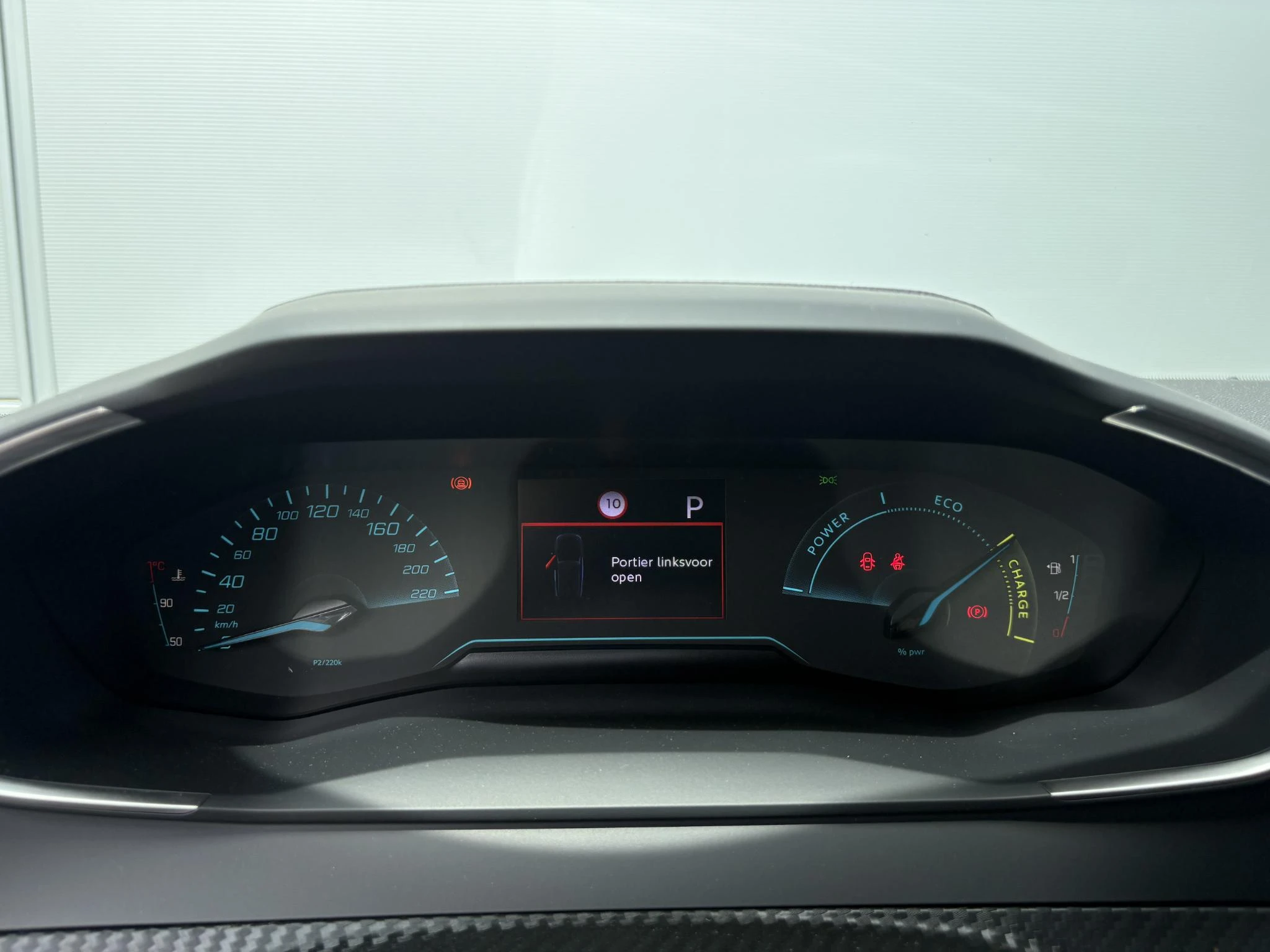 Peugeot-2008-image-14