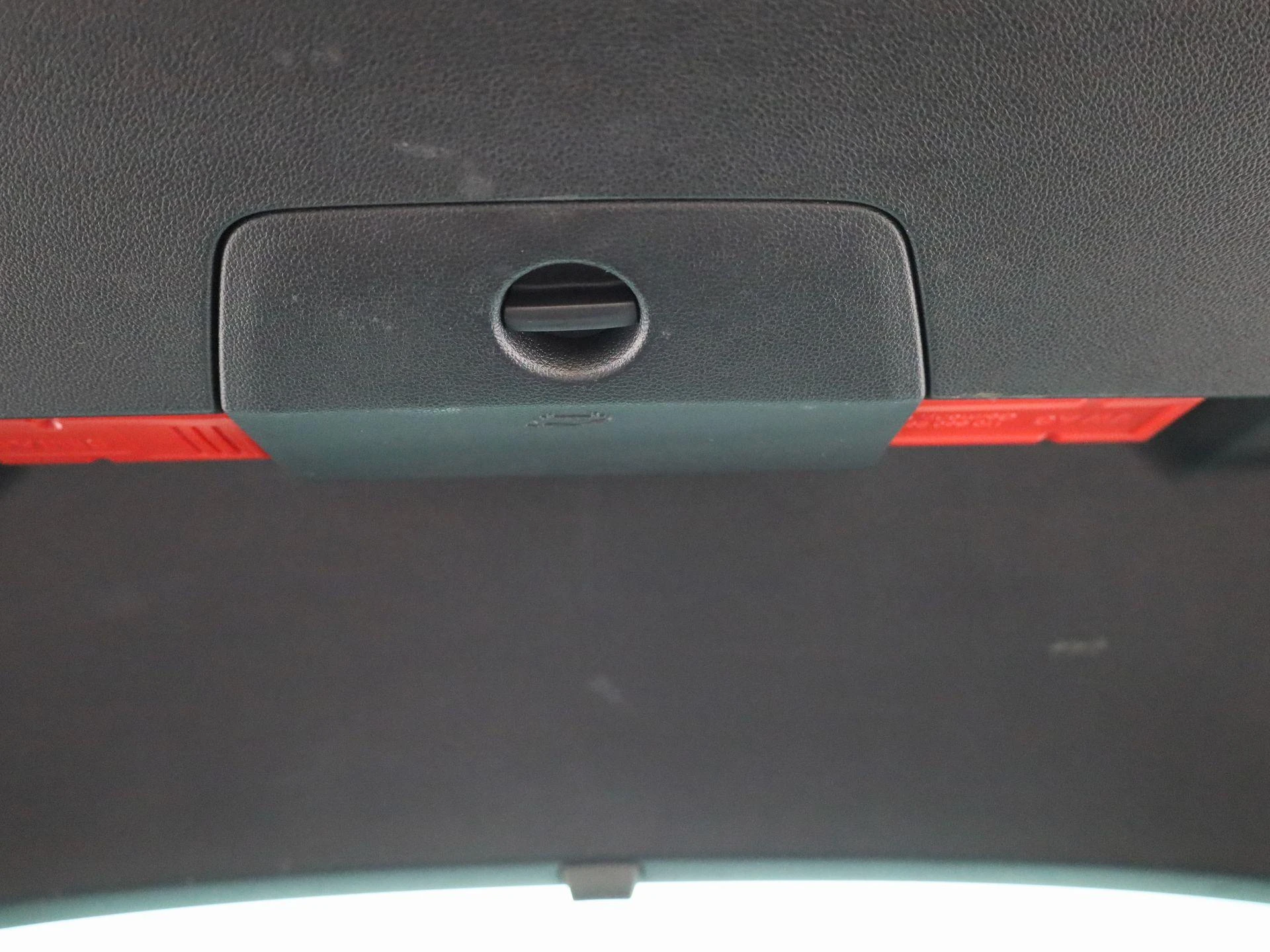 Volkswagen-Tiguan-image-12
