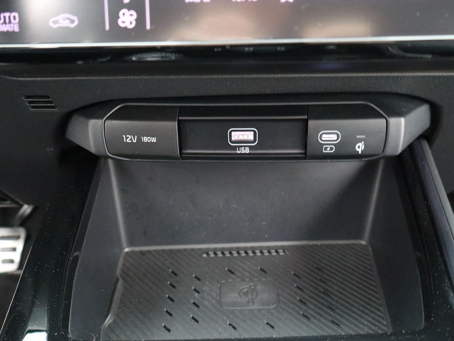Kia-Niro-image-23
