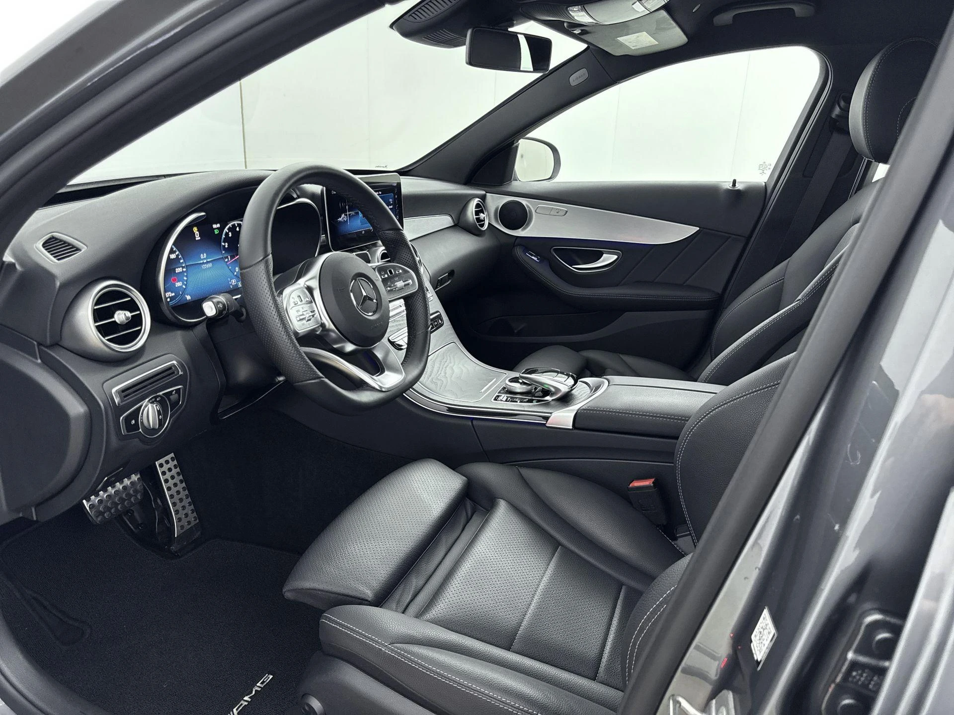 Mercedes-Benz-C-Klasse-image-8