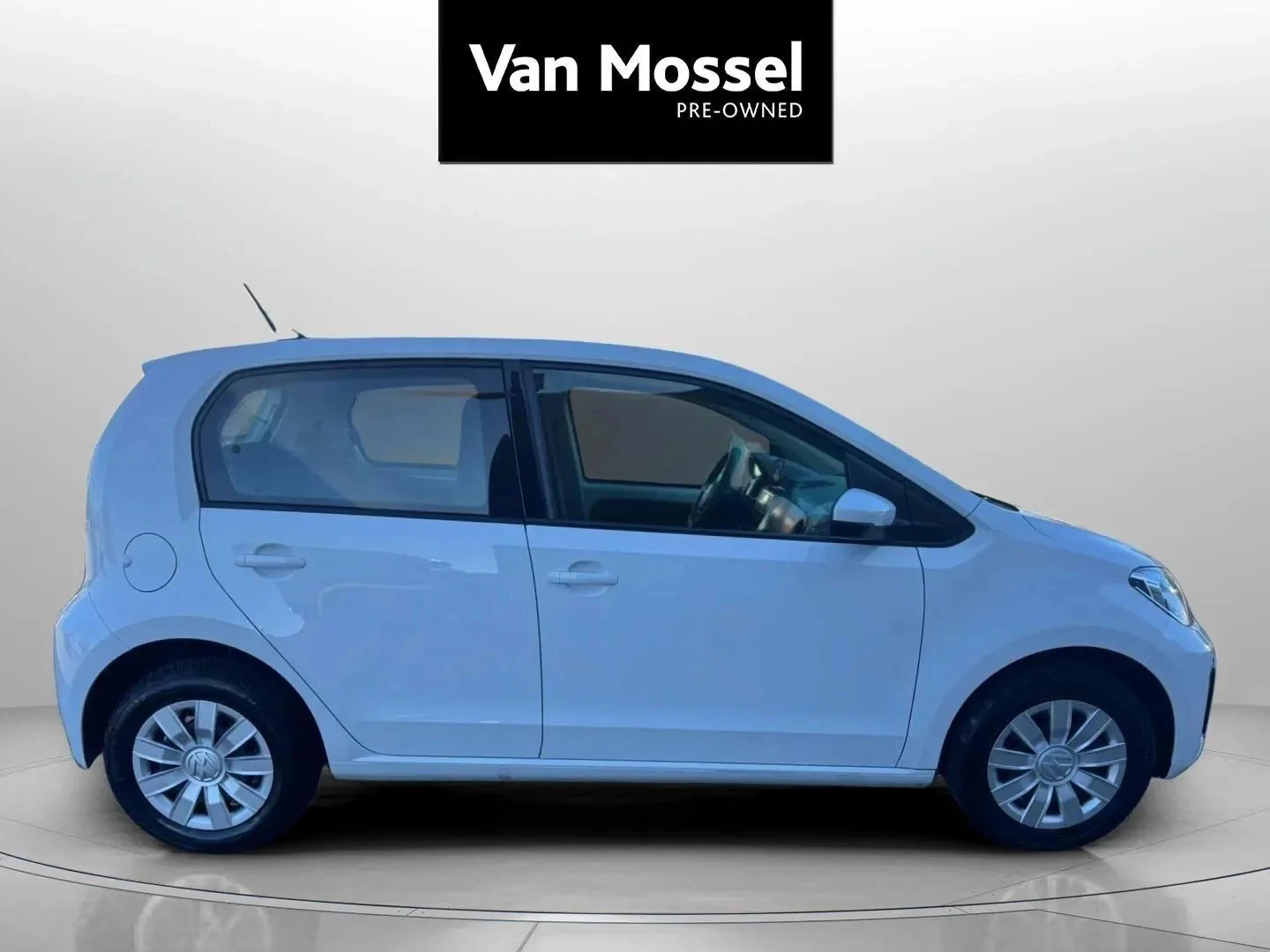 Volkswagen-e-up!-image-3